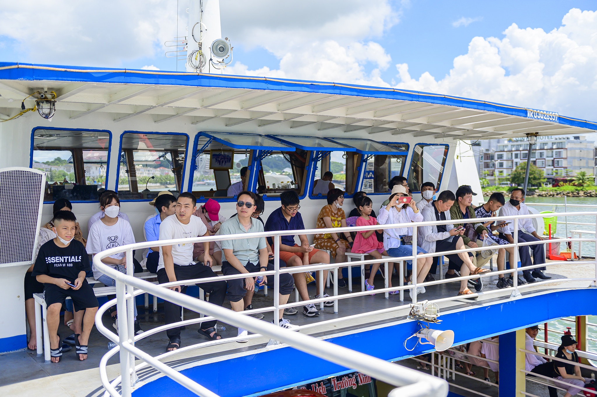 Pha bien Tuan Chau - Cat Ba anh 3