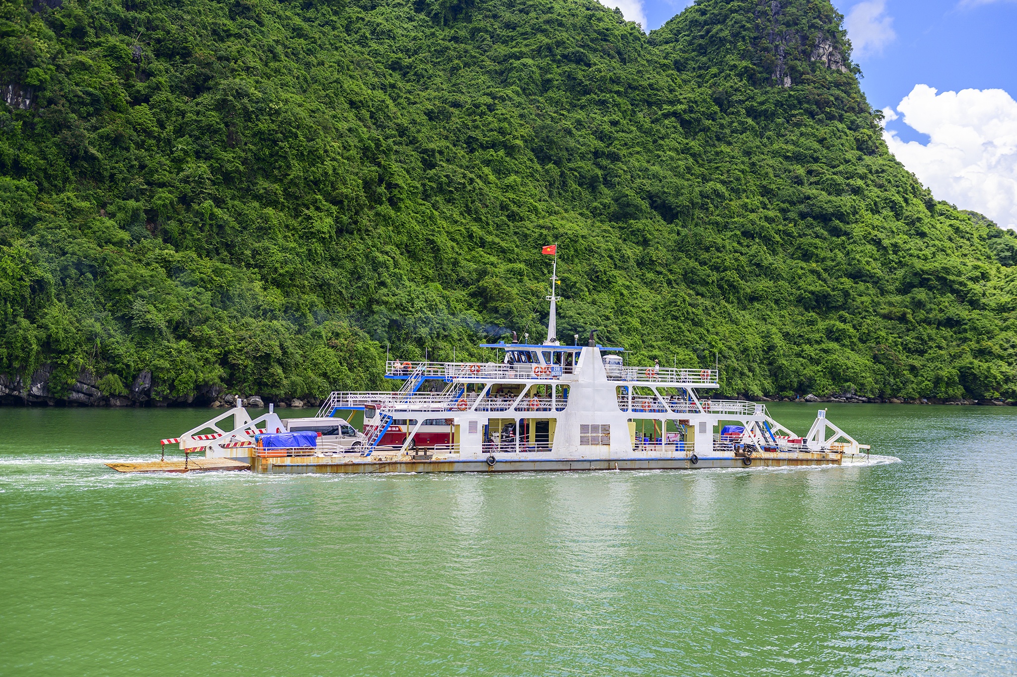 Pha bien Tuan Chau - Cat Ba anh 2