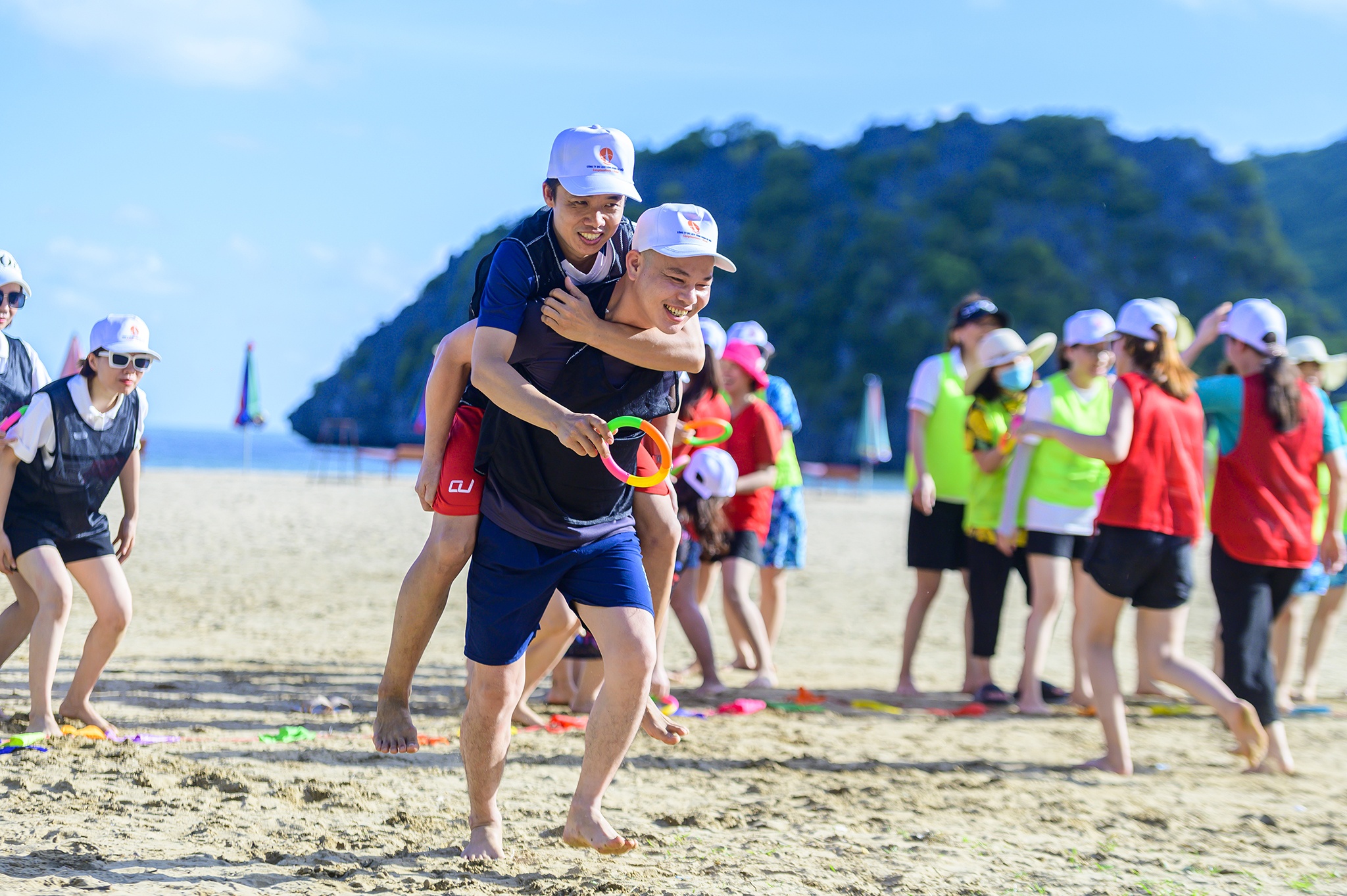 Du lich dao Cat Ba anh 9