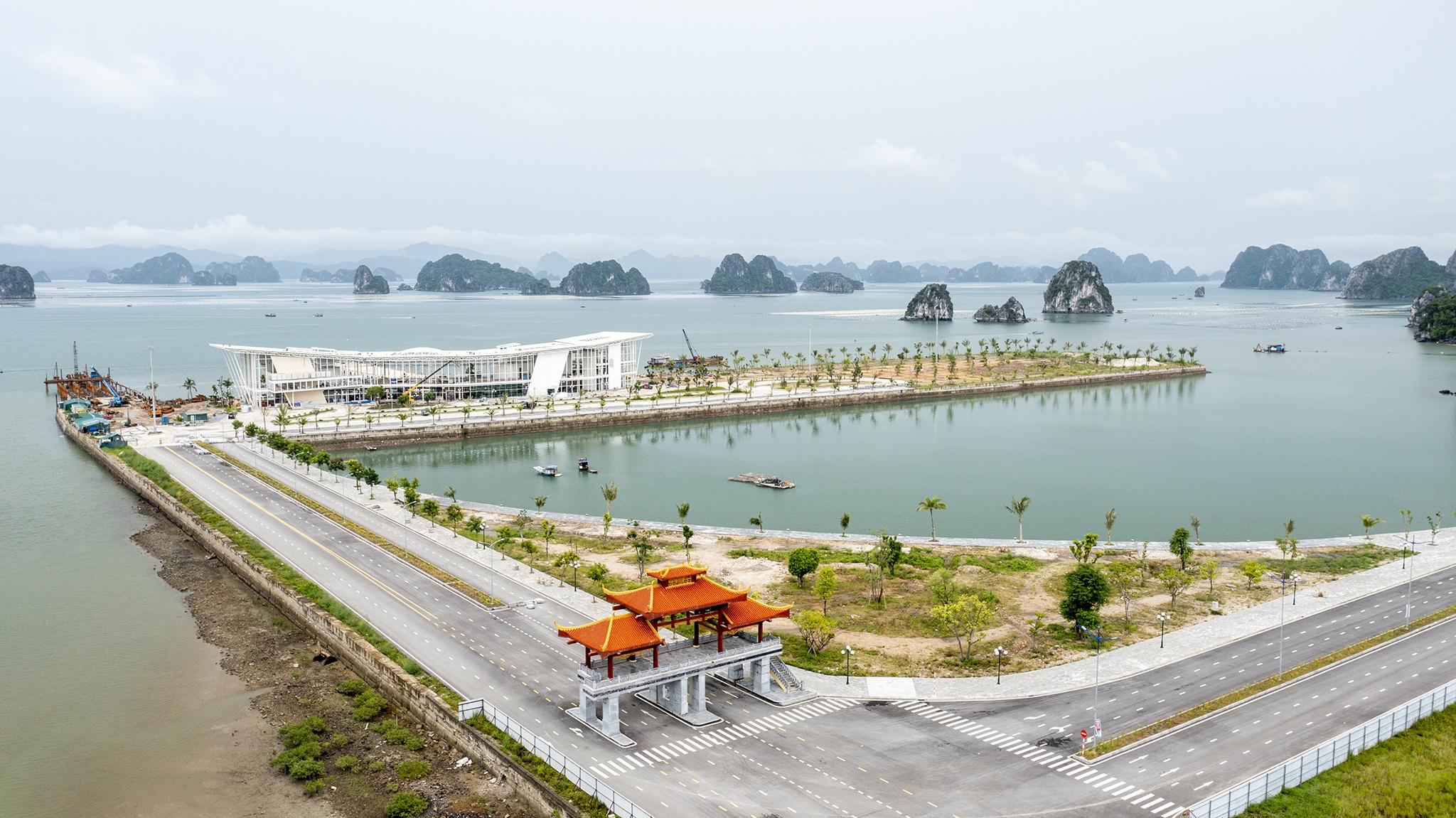 Hon non bo Quang Ninh anh 10