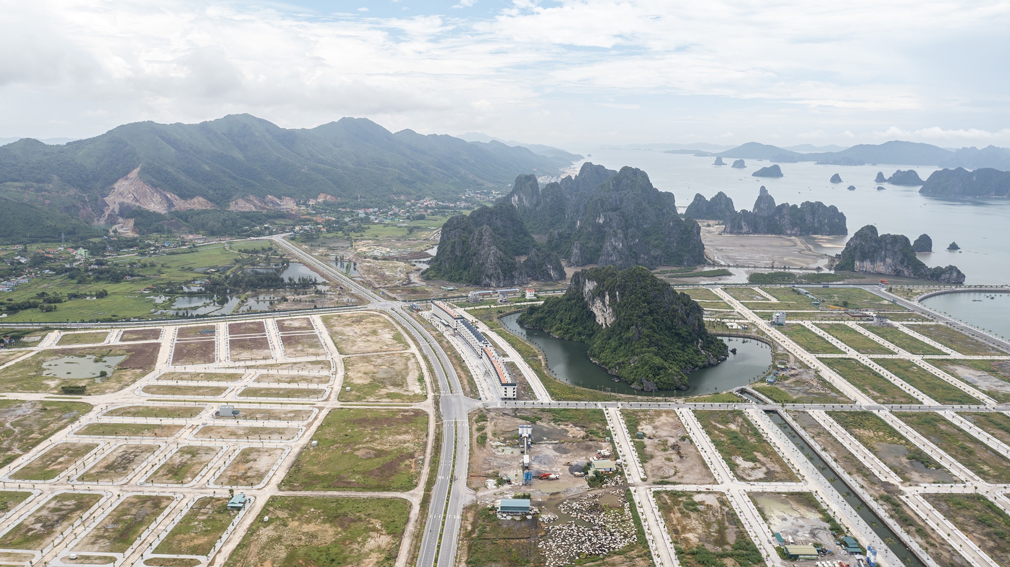 Hon non bo Quang Ninh anh 5