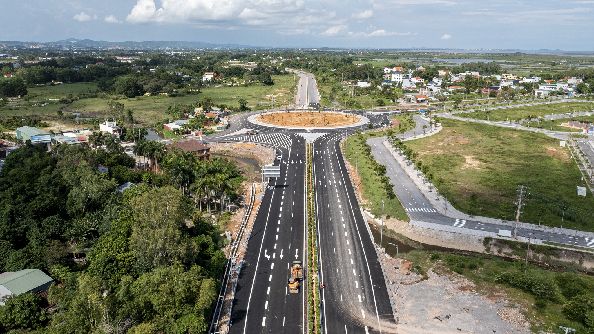 cao toc Mong Cai anh 2