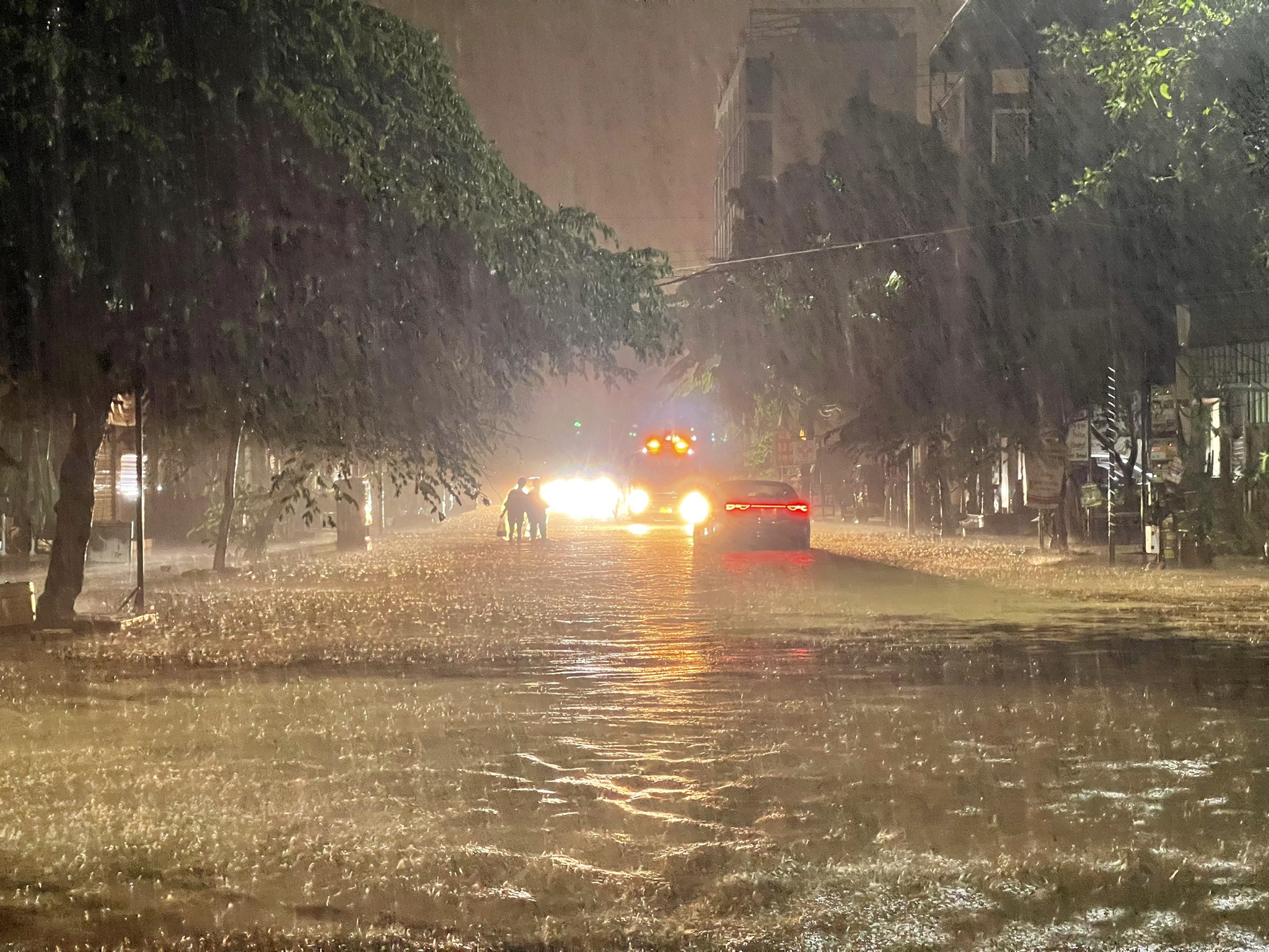 Ha Long ngap nang anh 1