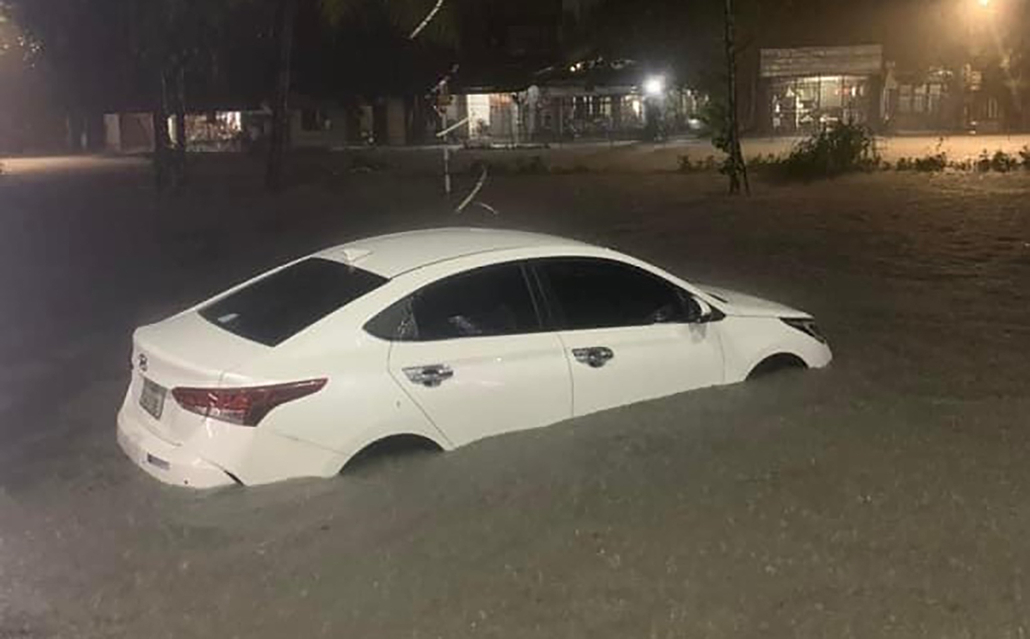 Ha Long ngap nang anh 8