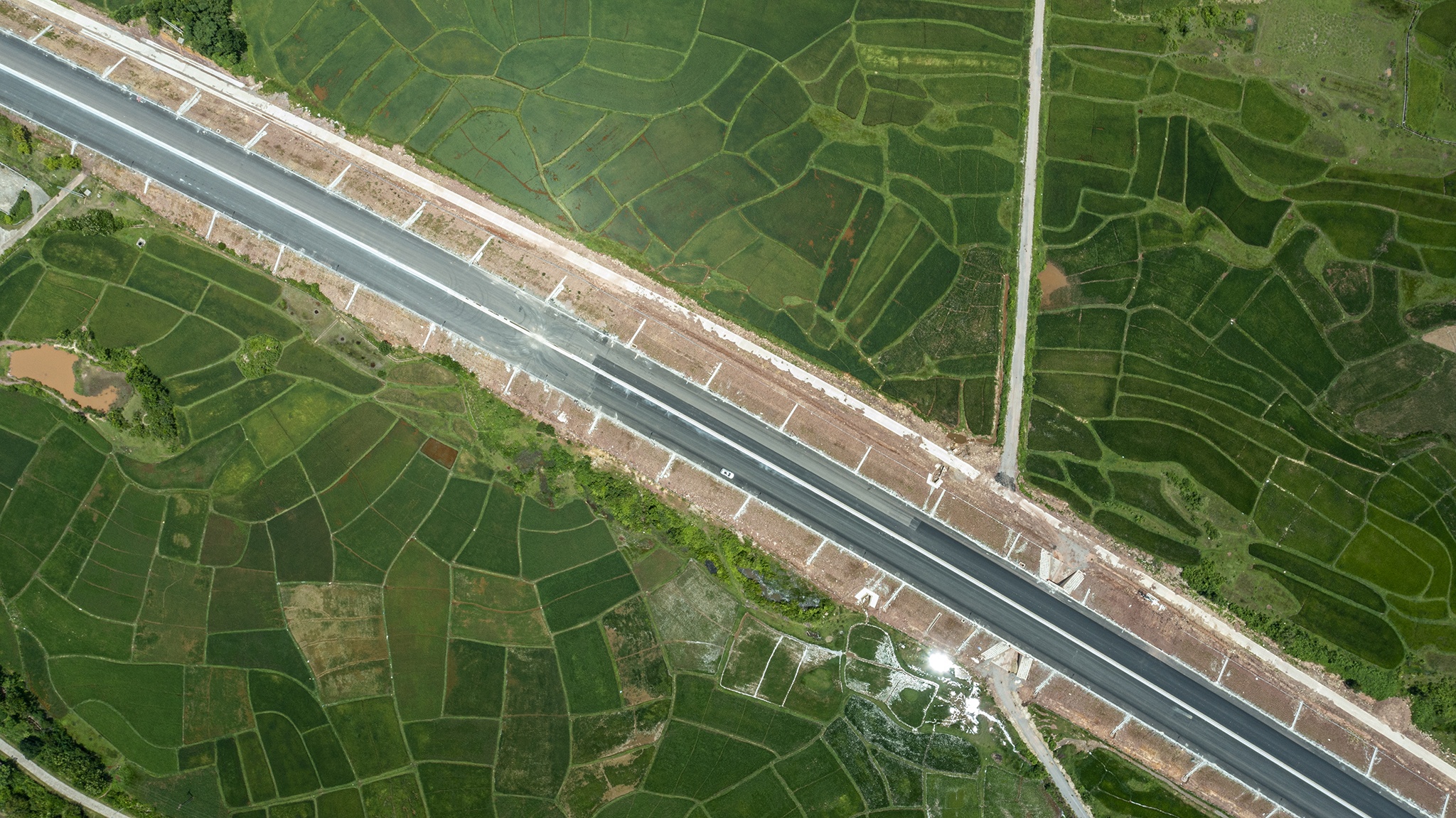 Cao toc Quang Ninh anh 12