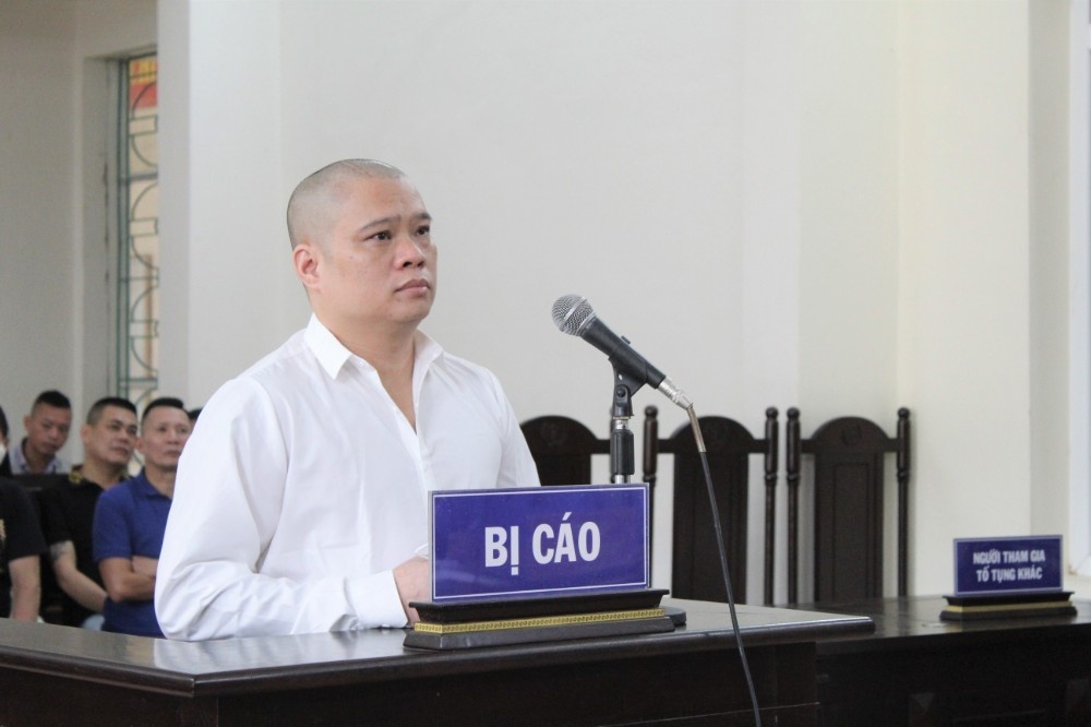 Lai xe Mercedes gay tai nan o Mong Cai linh an 36 thang tu hinh anh