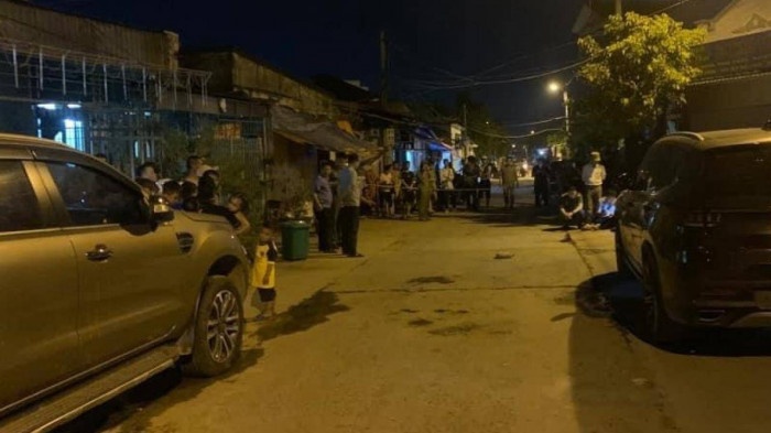 Nam thanh nien bi ban nhau dam chet hinh anh