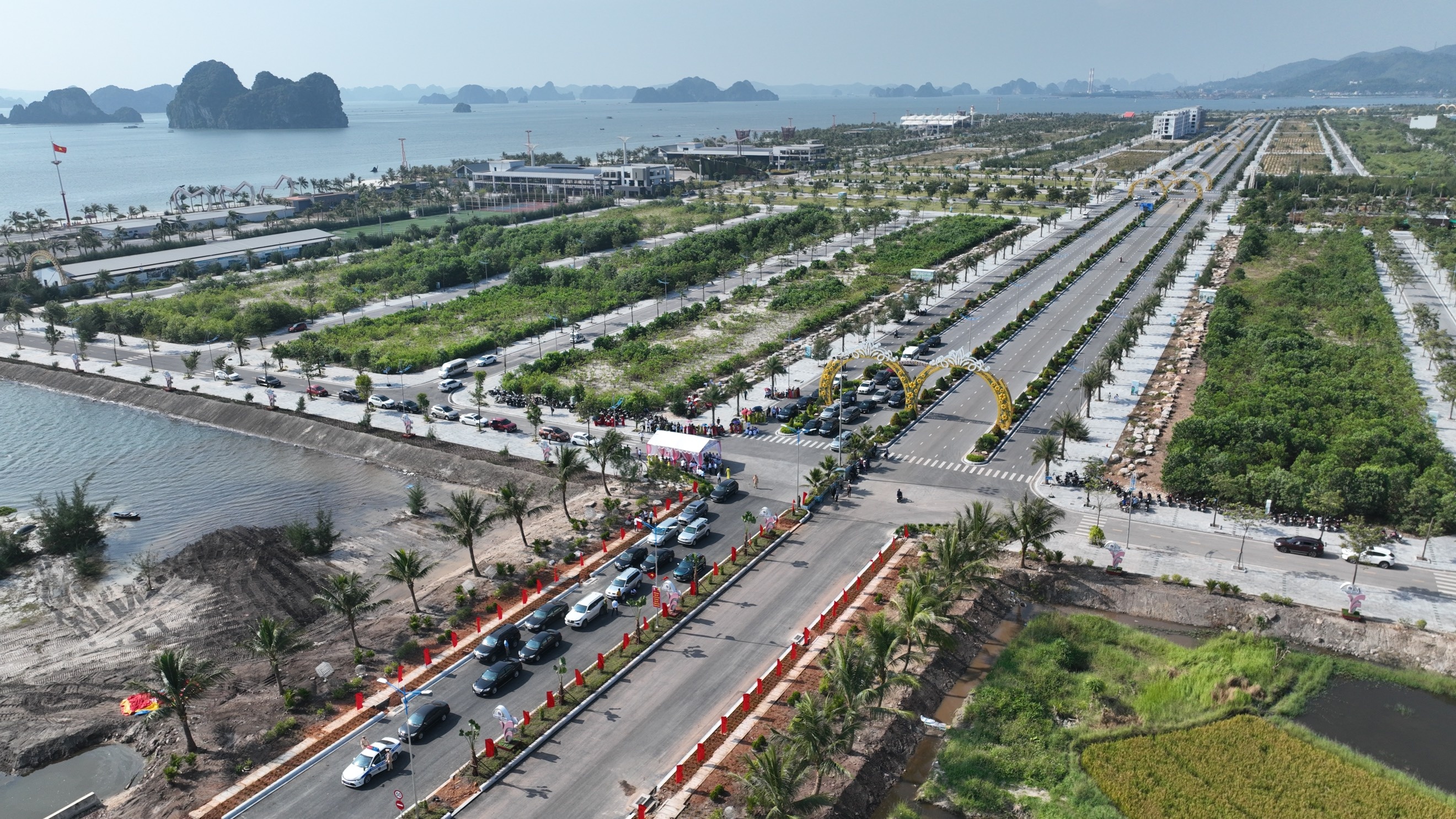 Khu kinh te Van Don anh 1