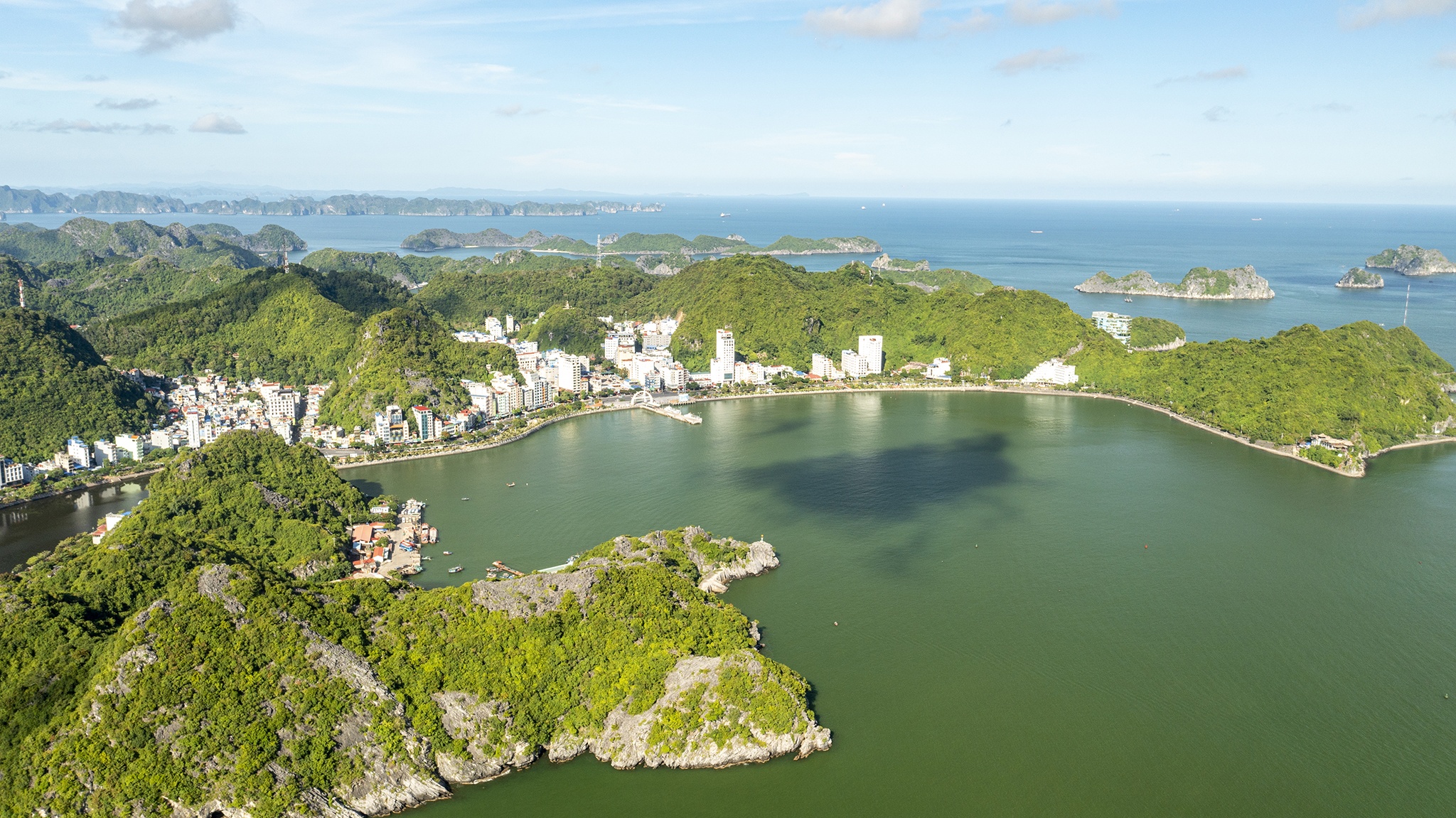 Hai Phong dau gia khu dat rong gan 50 ha o dao Cat Ba hinh anh