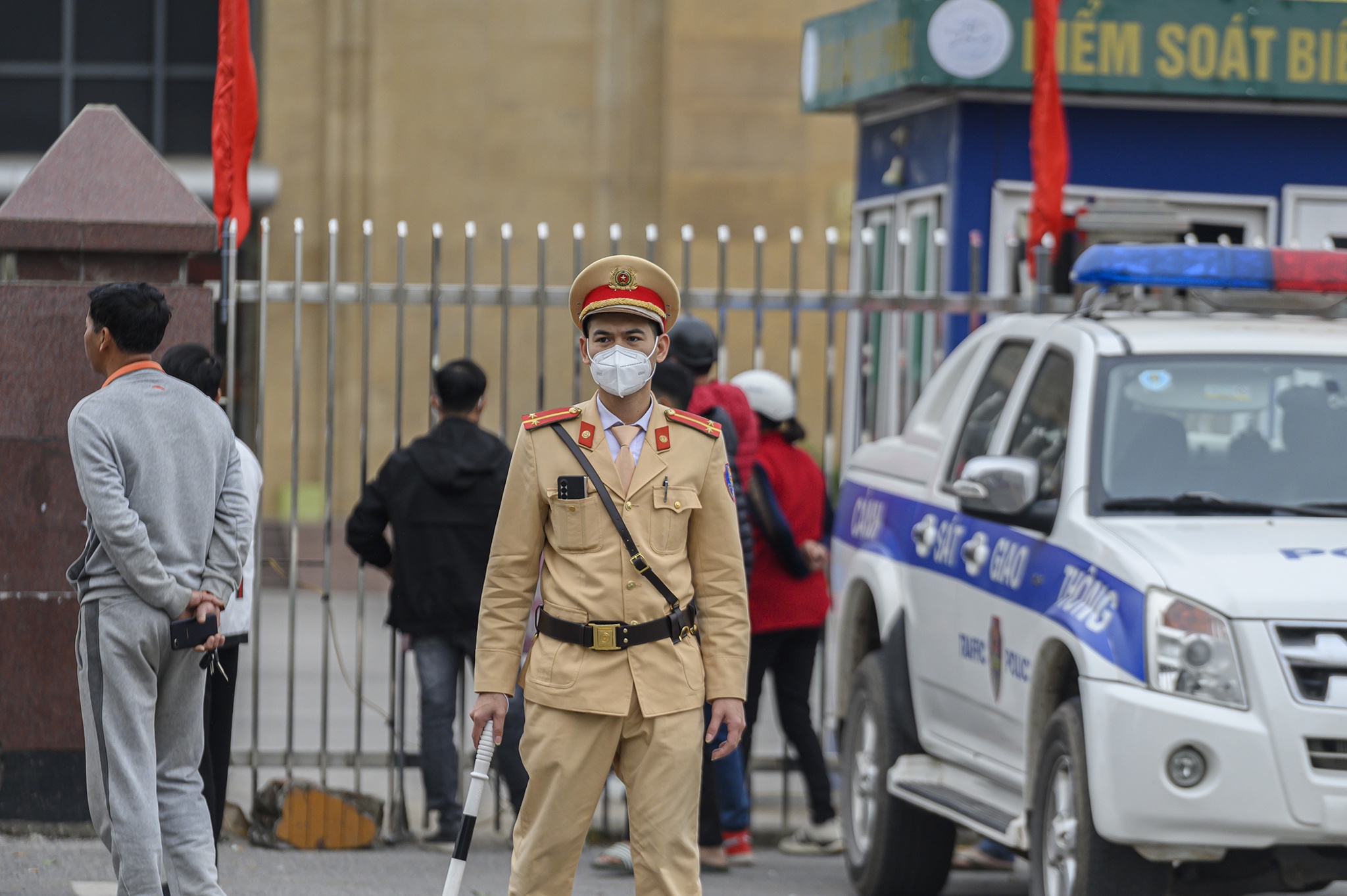 Trung Quoc,  Viet Nam,  Mong Cai,  cua khau Mong Cai,  xuat nhap canh anh 4