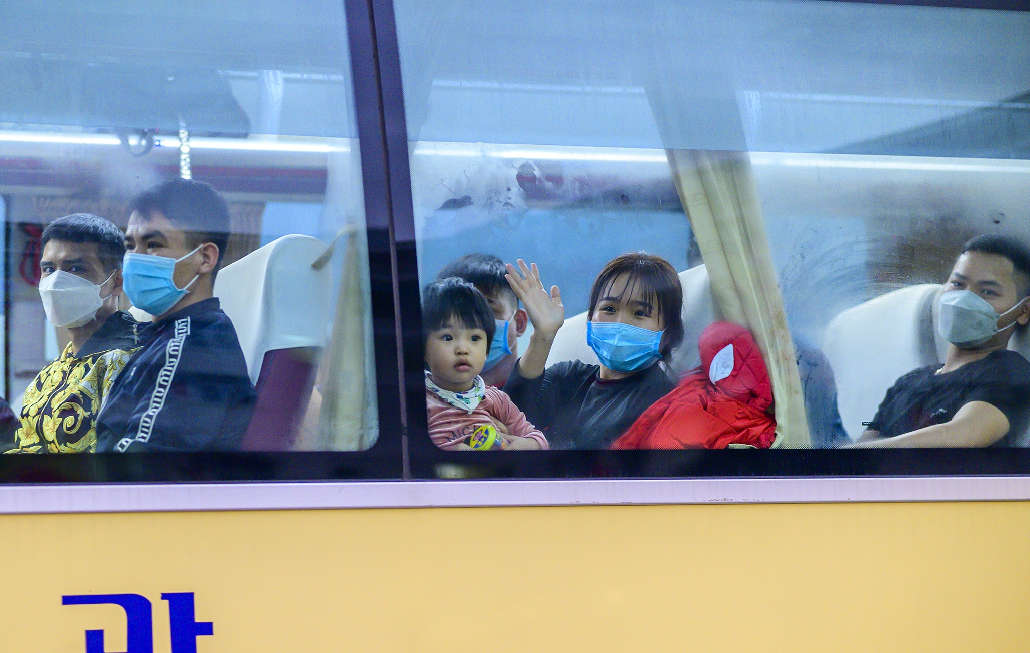 440 chuyen xe mien phi dua tho mo ve que don Tet hinh anh