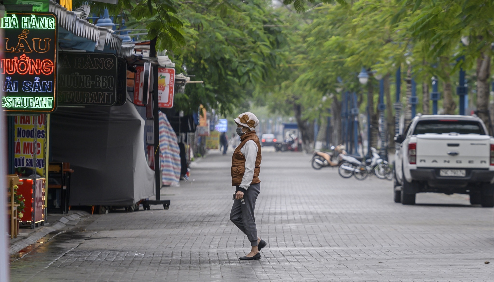 Ha Long vang khach dip Tet Nguyen dan hinh anh