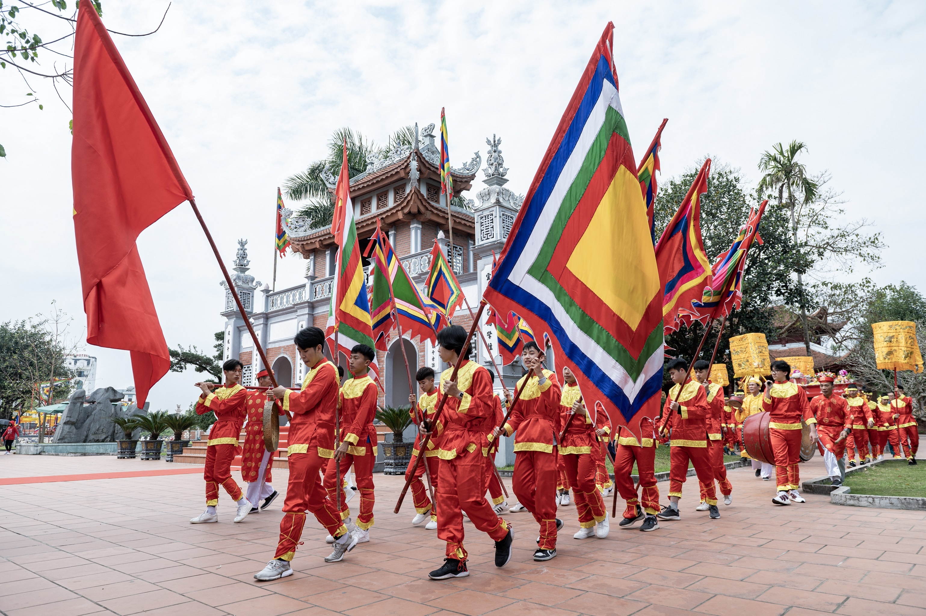 Khai hoi den Xa Tac o vung bien gioi Mong Cai hinh anh