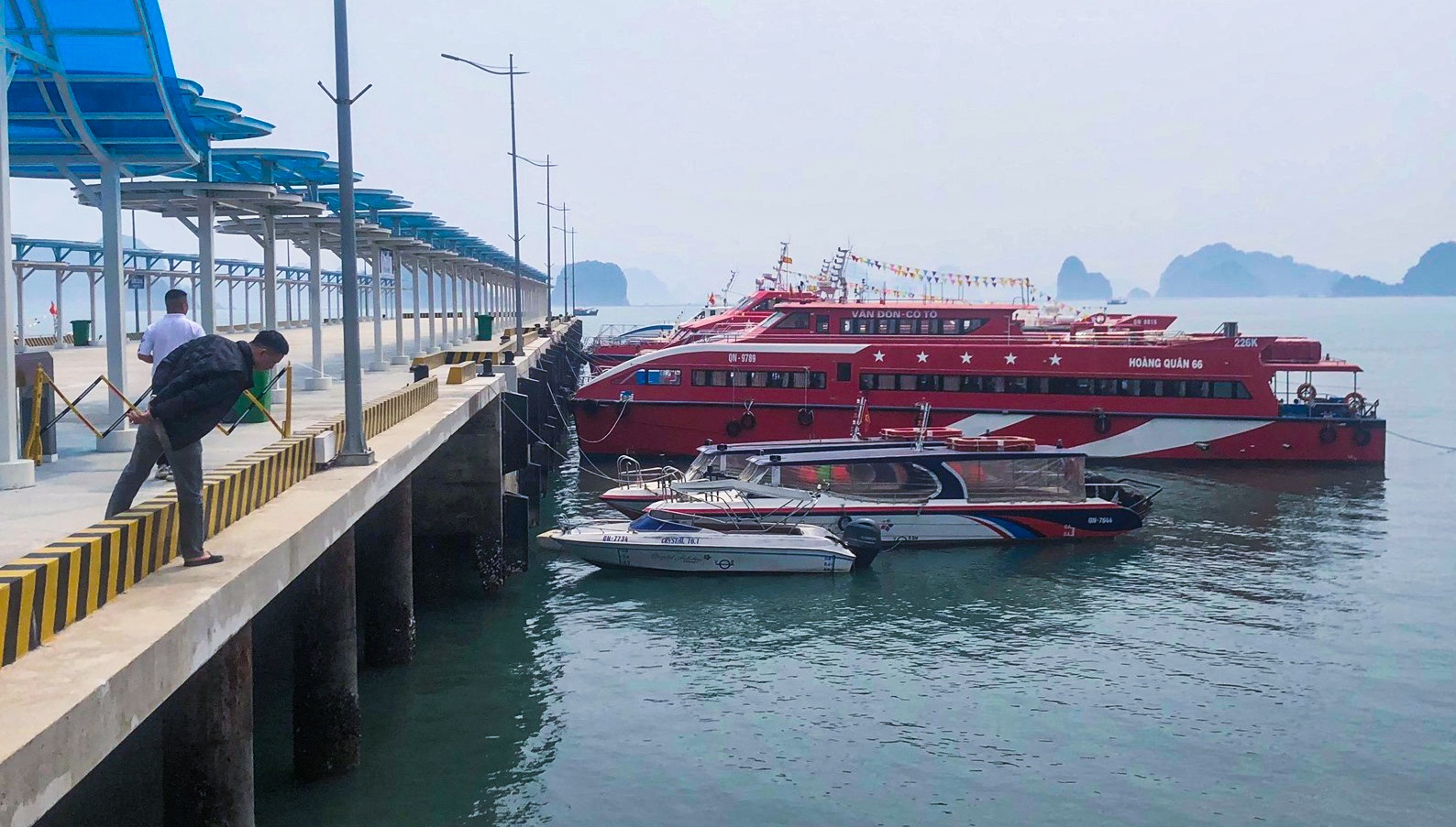 Lap them cau phao noi tai cang Ao Tien sau phan anh bat cap hinh anh