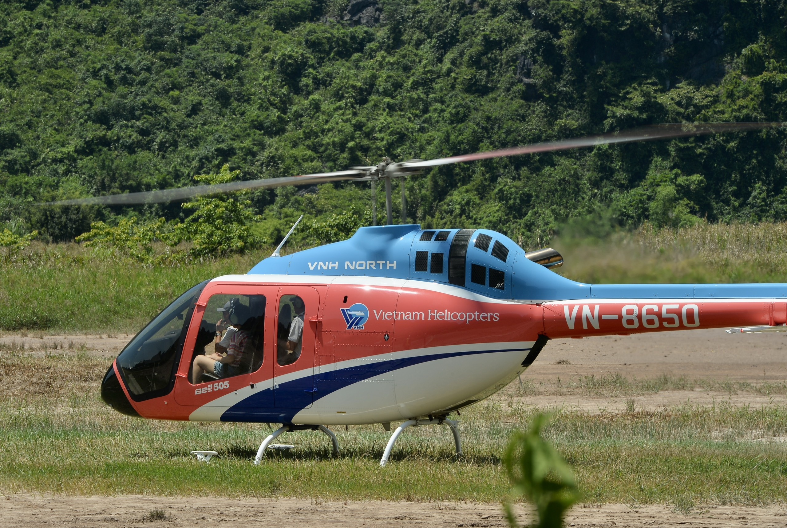 PVI tra hon 1,5 trieu USD cho vu roi may bay Bell 505 hinh anh