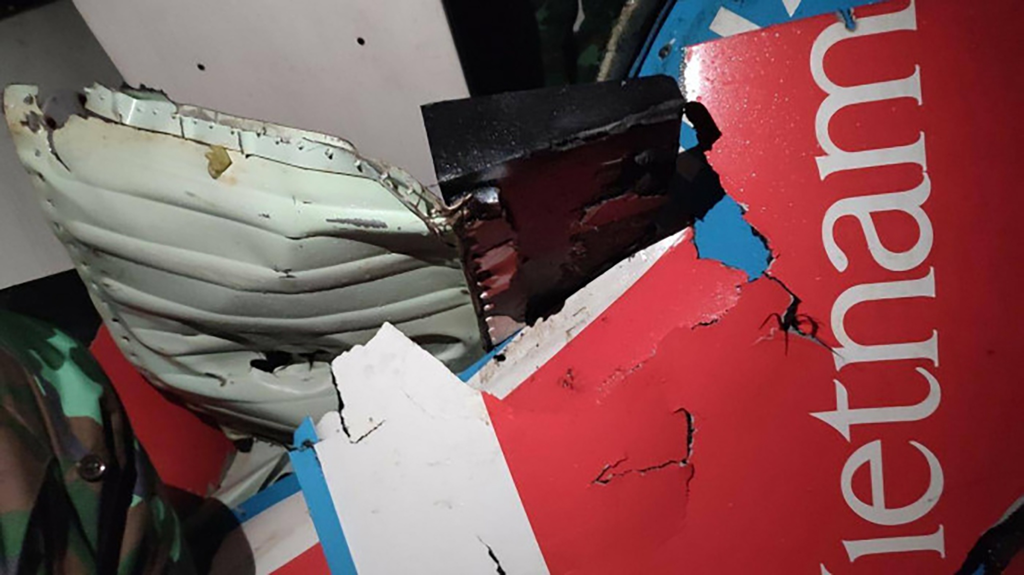 Cuc Hang khong xac dinh vu roi truc thang Bell 505 la su co muc A hinh anh