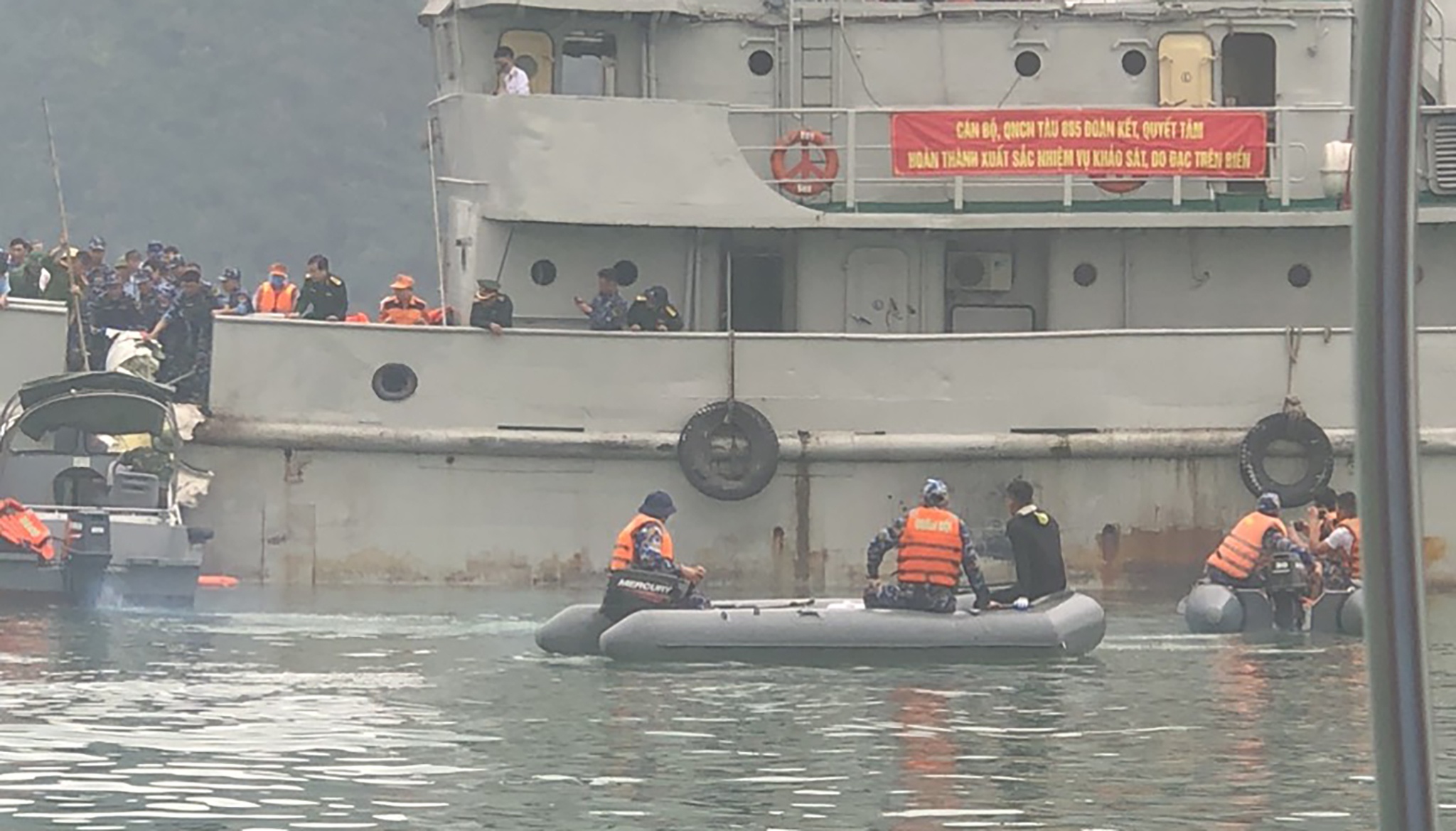 Quang Ninh,  roi may bay,  Bell 505,  Hai Phong,  vot xac may bay anh 4