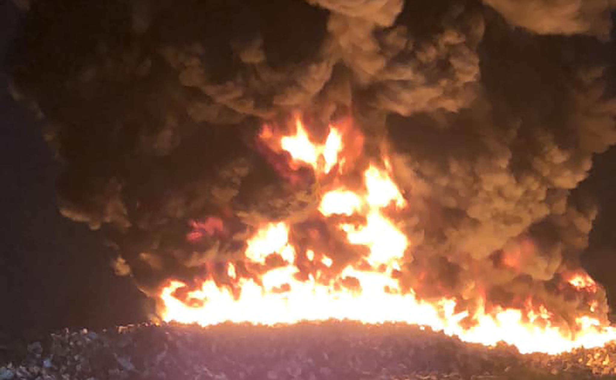 vinh Bai Tu Long,  cang Cai Rong,  chay,  huyen Van Don,  Quang Ninh anh 2