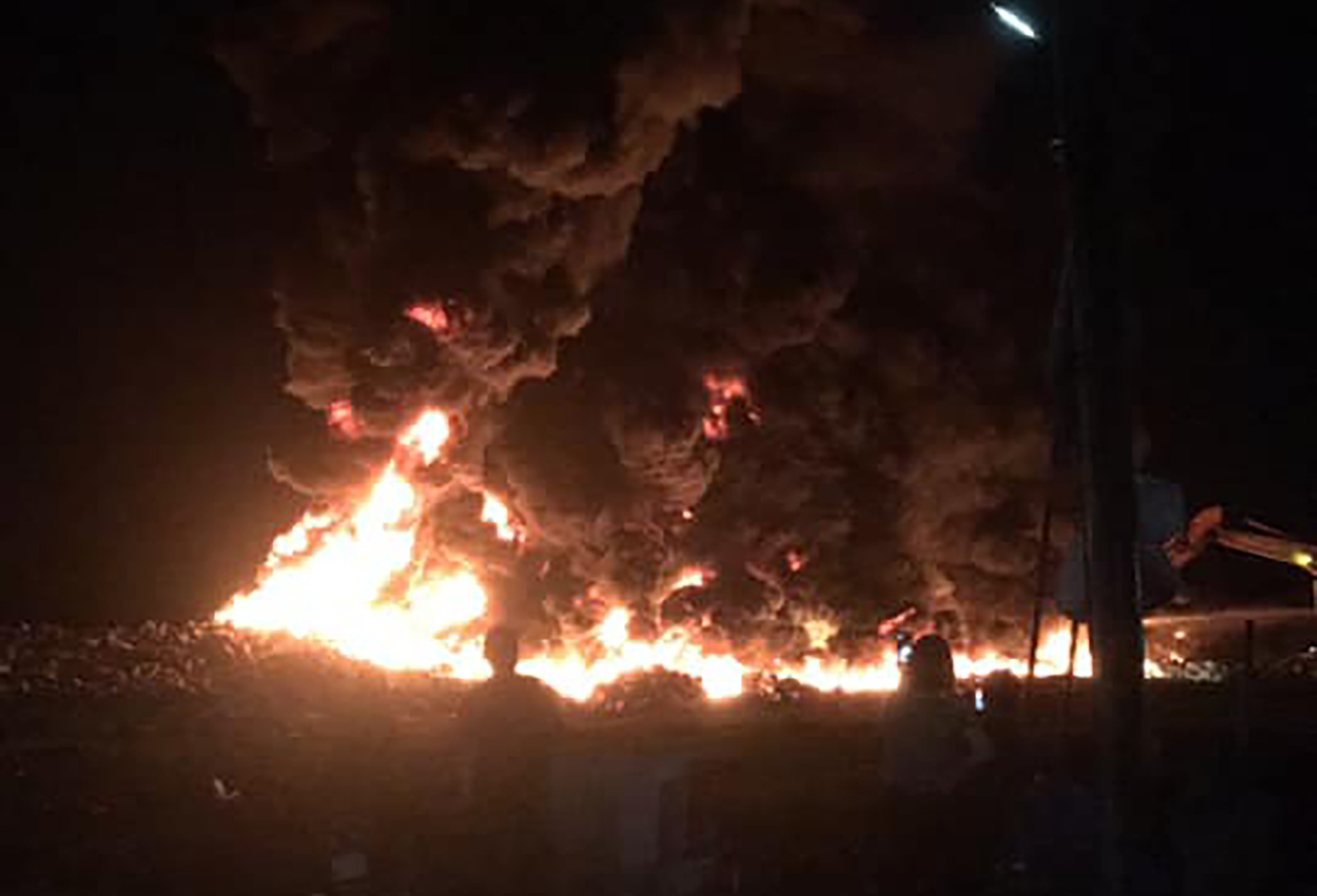 vinh Bai Tu Long,  cang Cai Rong,  chay,  huyen Van Don,  Quang Ninh anh 9