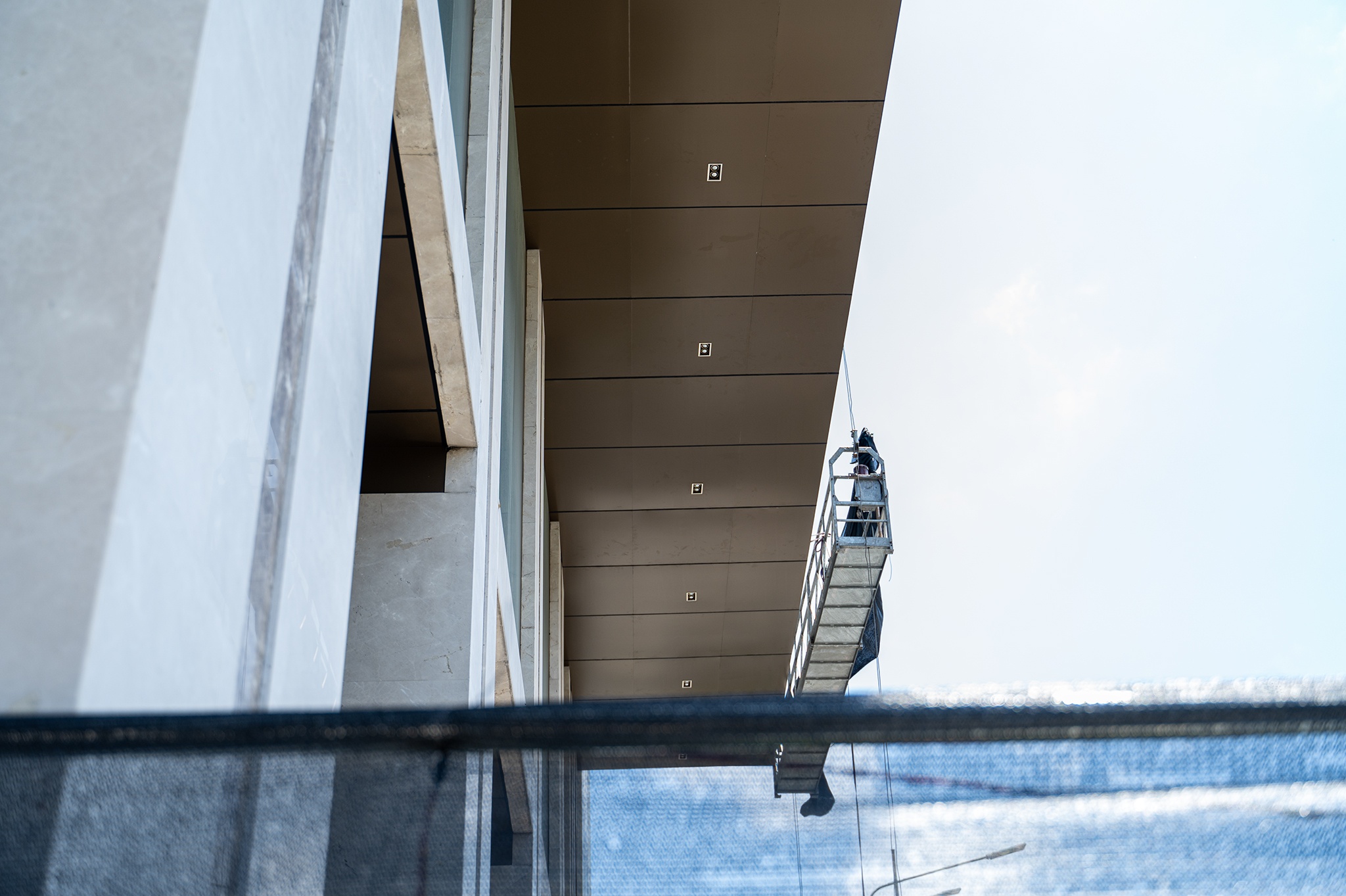 Quang Ninh,  Ha Long,  do thi,  xay dung vuot tang,  toa nha Huong Lan anh 1