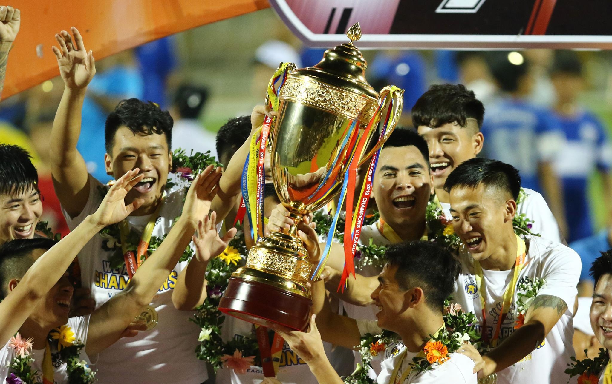 Nhung cai nhat cua V.League 2019 hinh anh