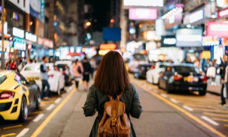 4 dieu nen biet truoc voi phu nu khi du lich mot minh hinh anh