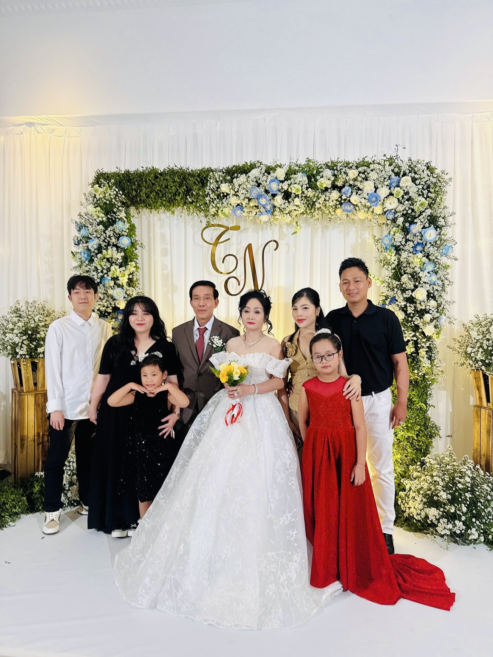 co dau 60 tuoi anh 3