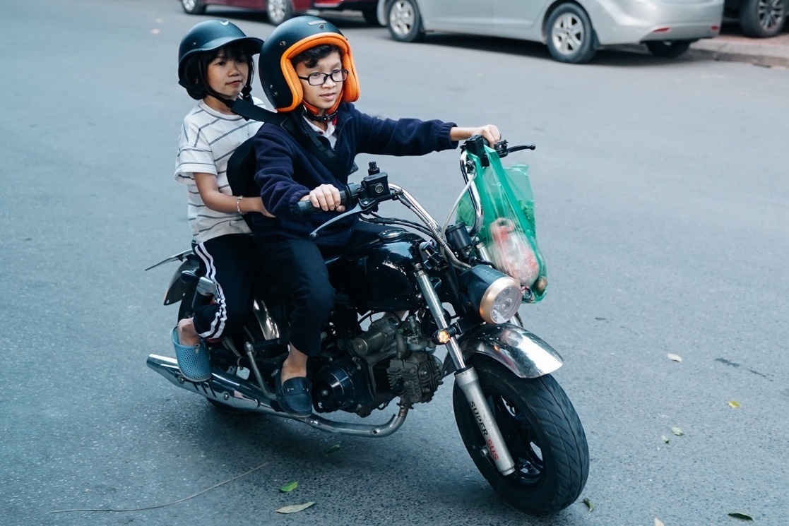 Cap vo chong ti hon gay sot MXH gio ra sao? hinh anh