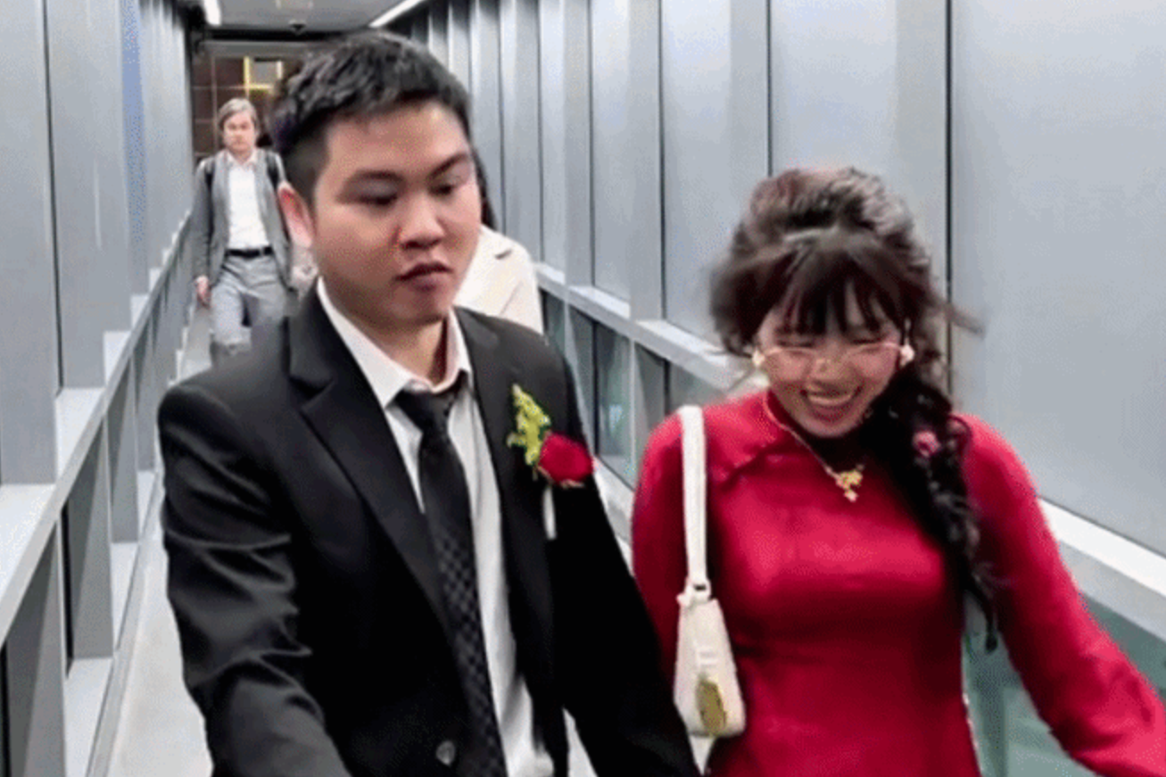 Co dau chu re ruoc dau bang may bay gay sot mang xa hoi hinh anh