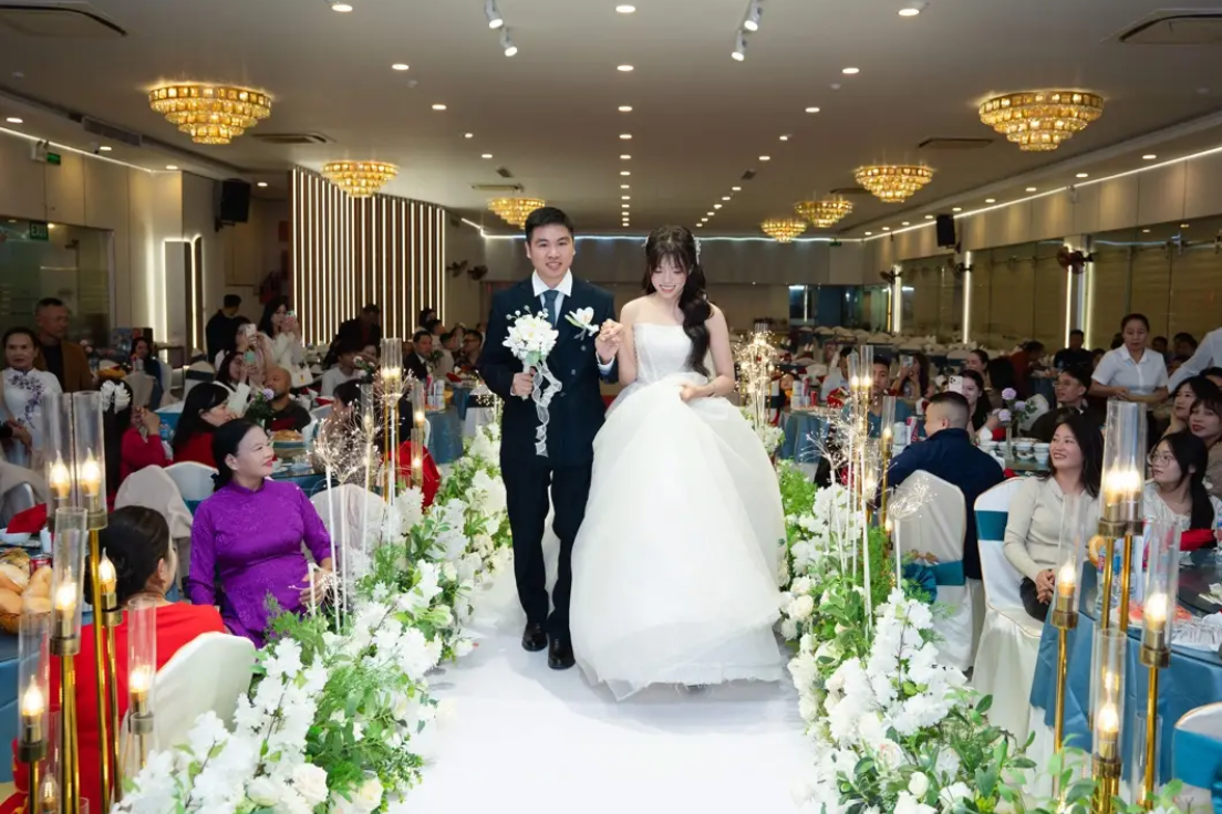 ruoc dau may bay anh 3