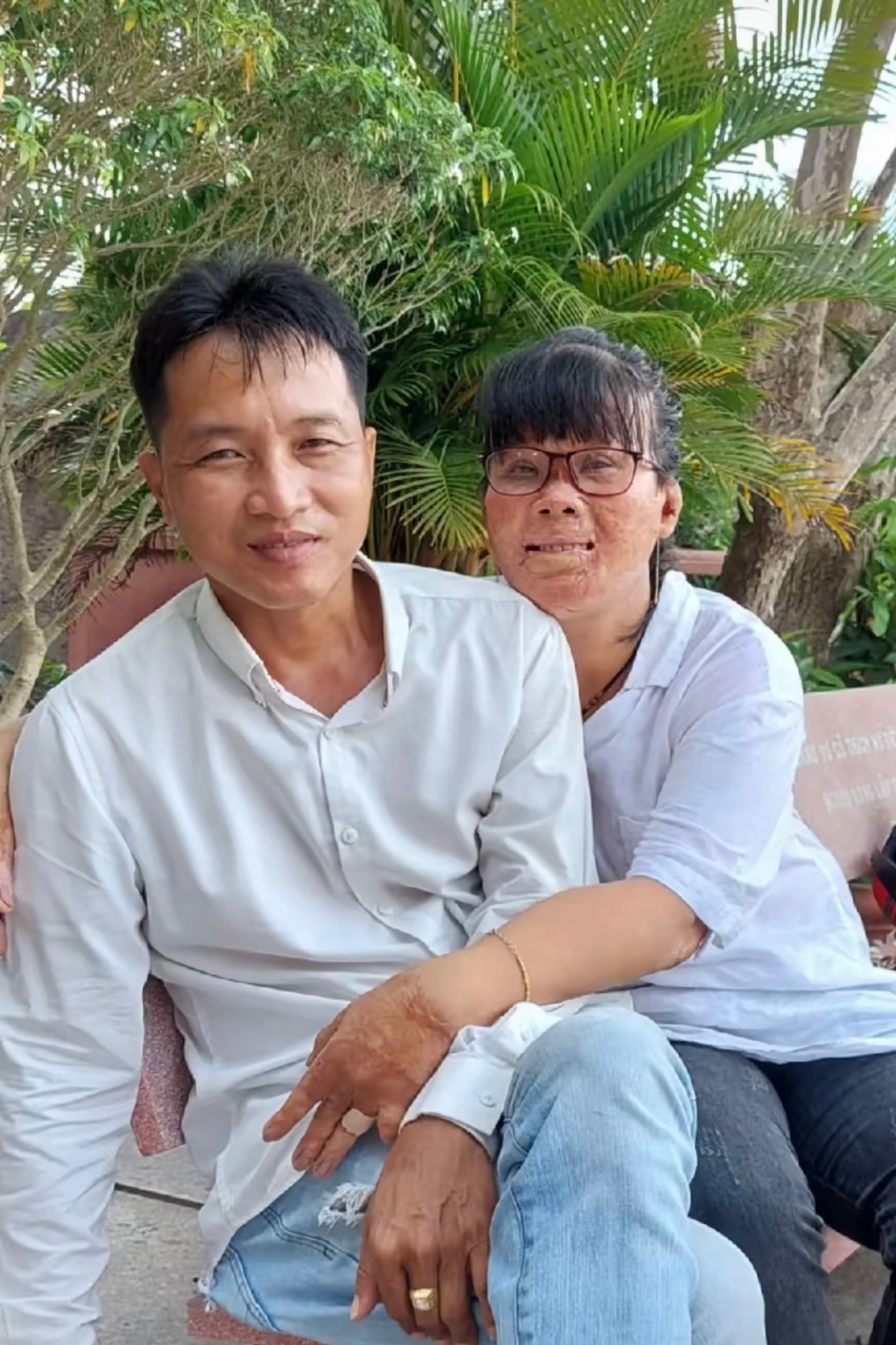 co gai bong 78% anh 3