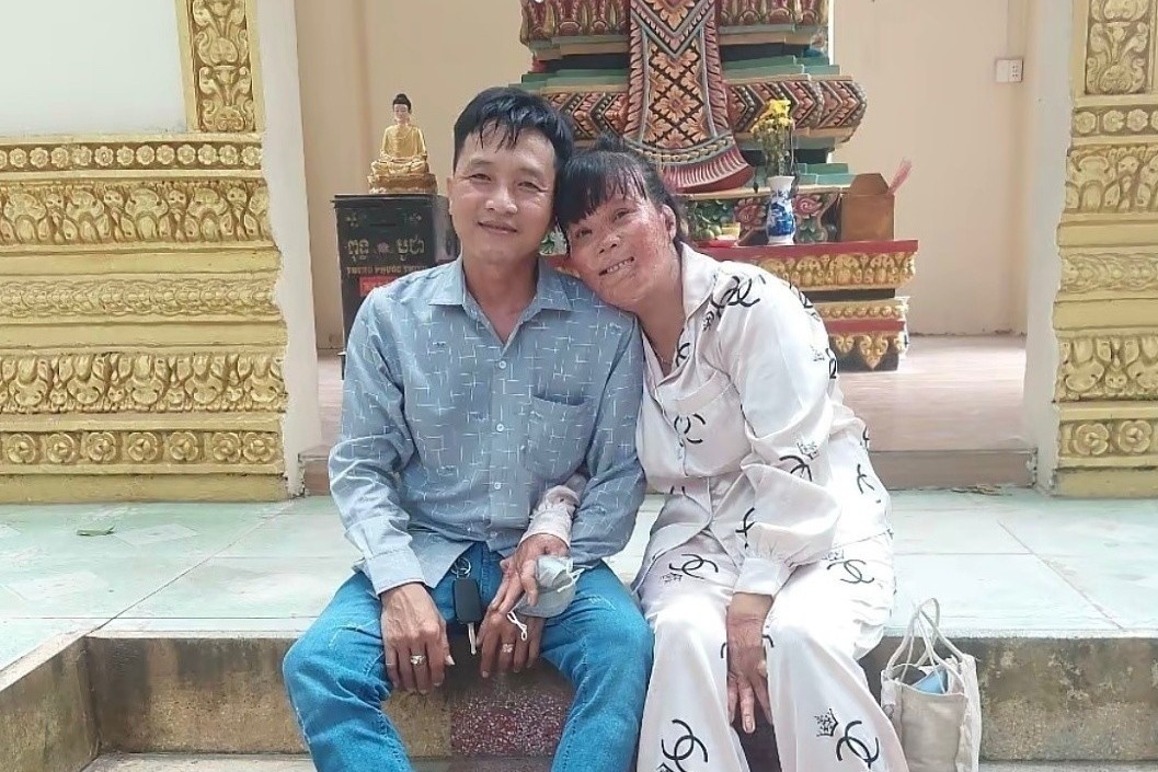 Bi bo du cuu con rieng cua ban trai, co gai bong 78% co hanh phuc moi hinh anh