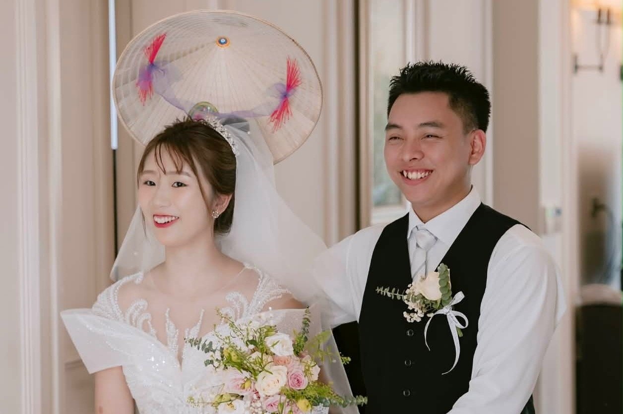 Chang trai Viet 'cua do' sep Nhat, 10 nam moi dua ve que ra mat hinh anh