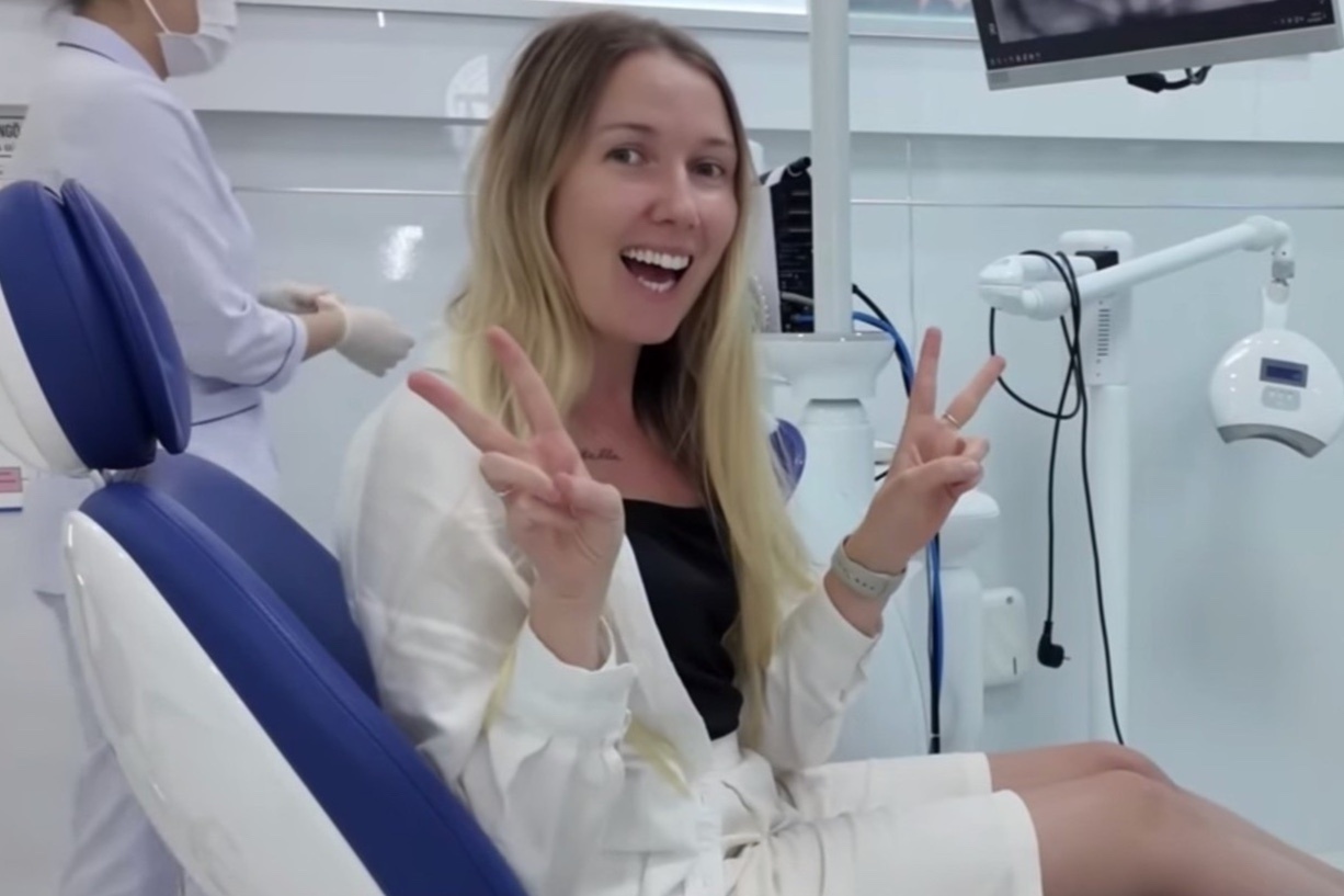 Khach Tay kinh ngac khi kham rang o Viet Nam ton 0 dong hinh anh