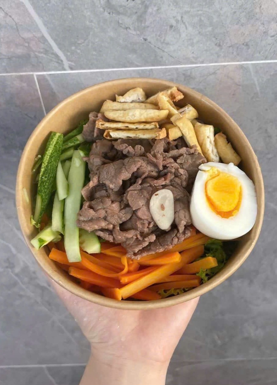 thue nguoi nau an anh 4