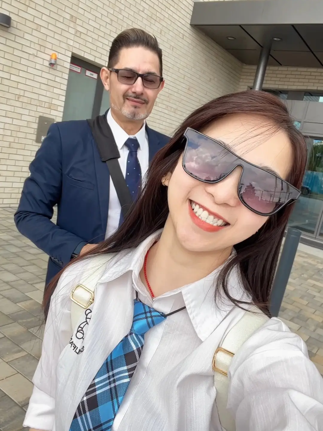 cap doi lech tuoi anh 4