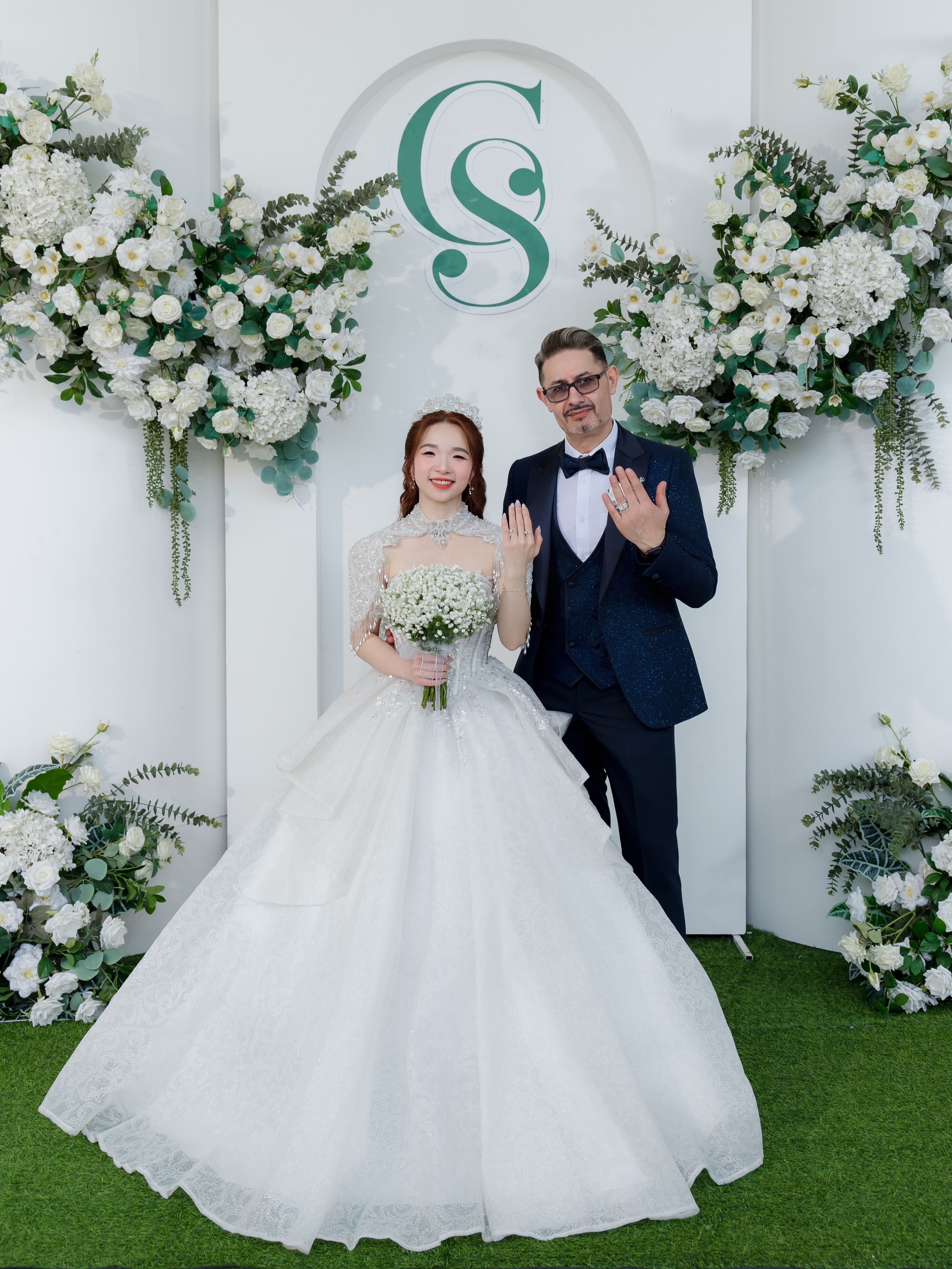 cap doi lech tuoi anh 2