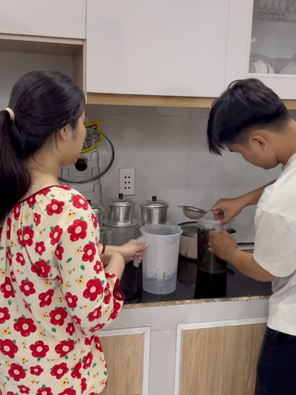 ban cafe le duong anh 3