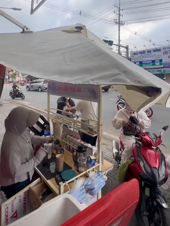 ban cafe le duong anh 2