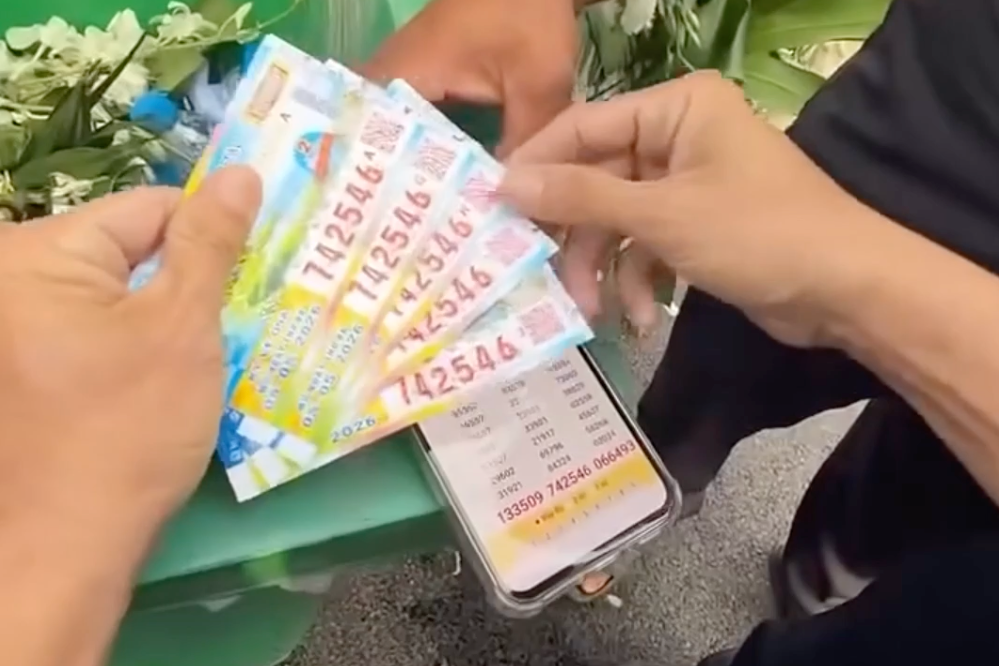 Nhan vien trai hom trung so doc dac 10 ty dong hinh anh