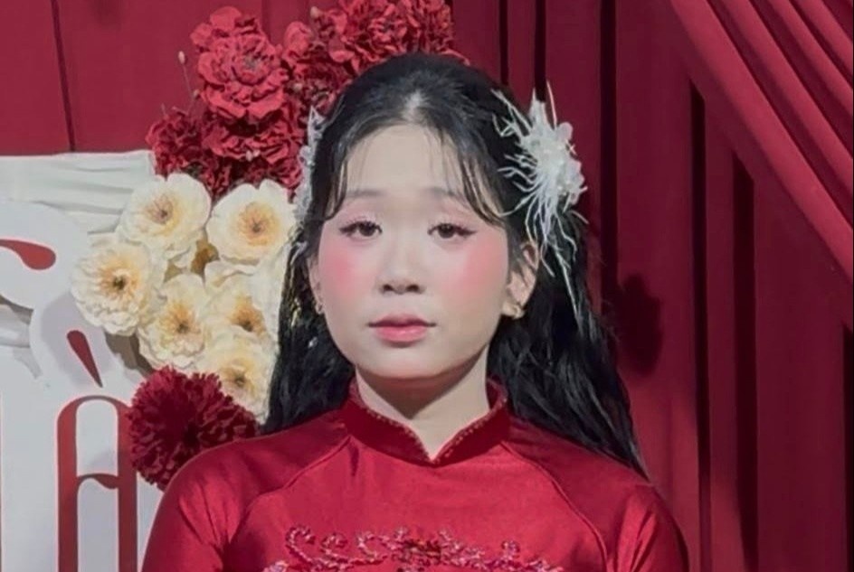 Co dau de mat moc trong le cuoi hinh anh