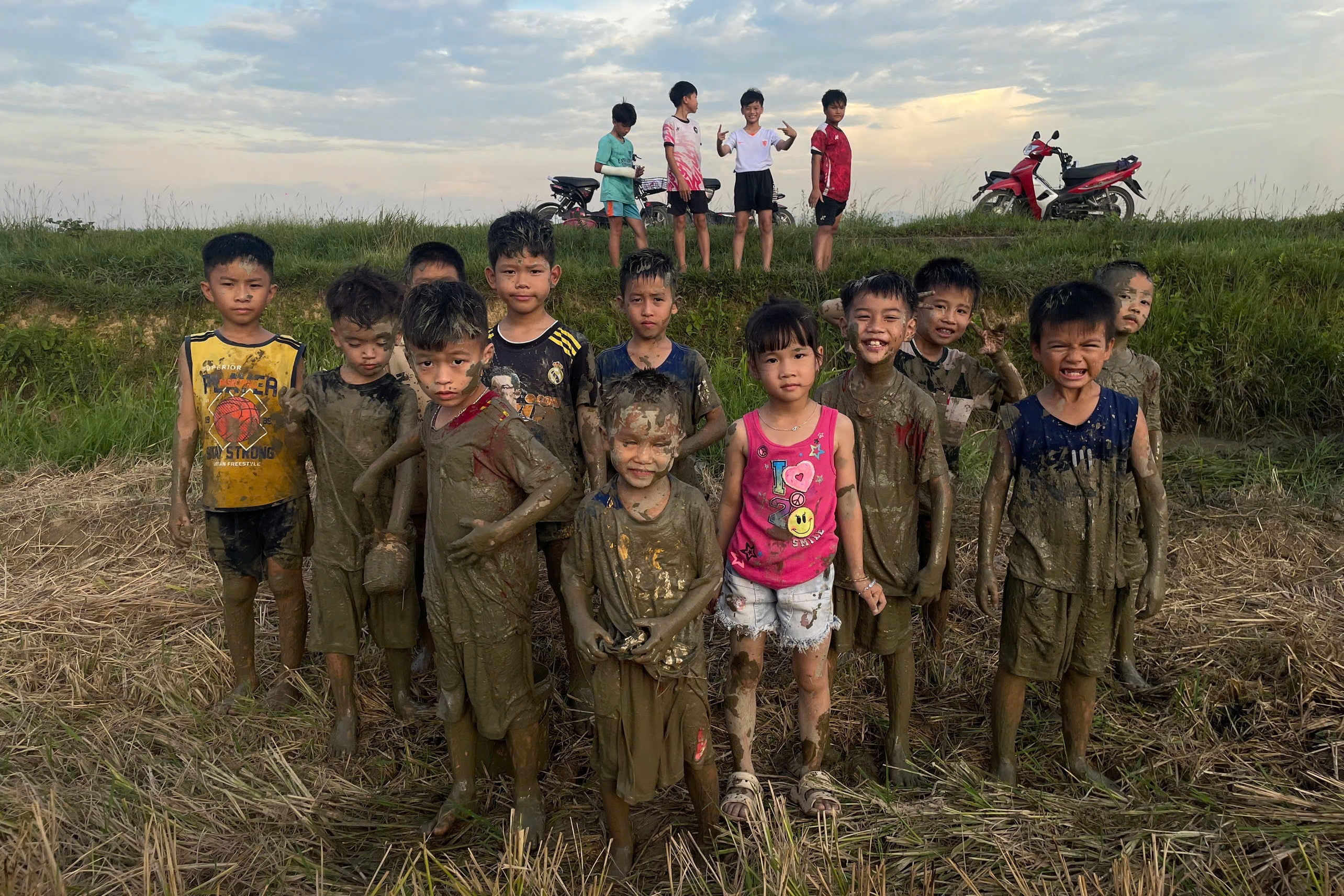 khoi nghi he anh 1