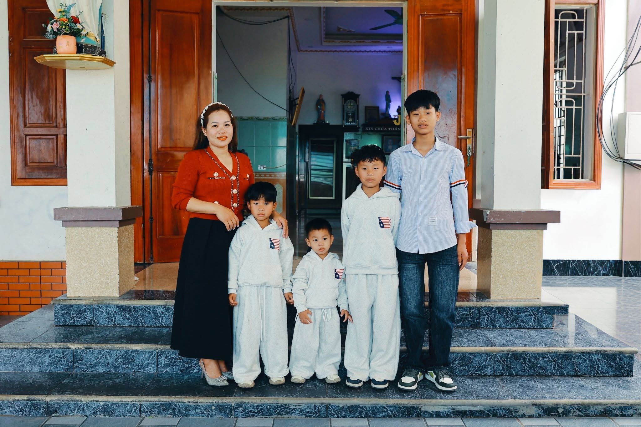 dong con dong chau anh 2