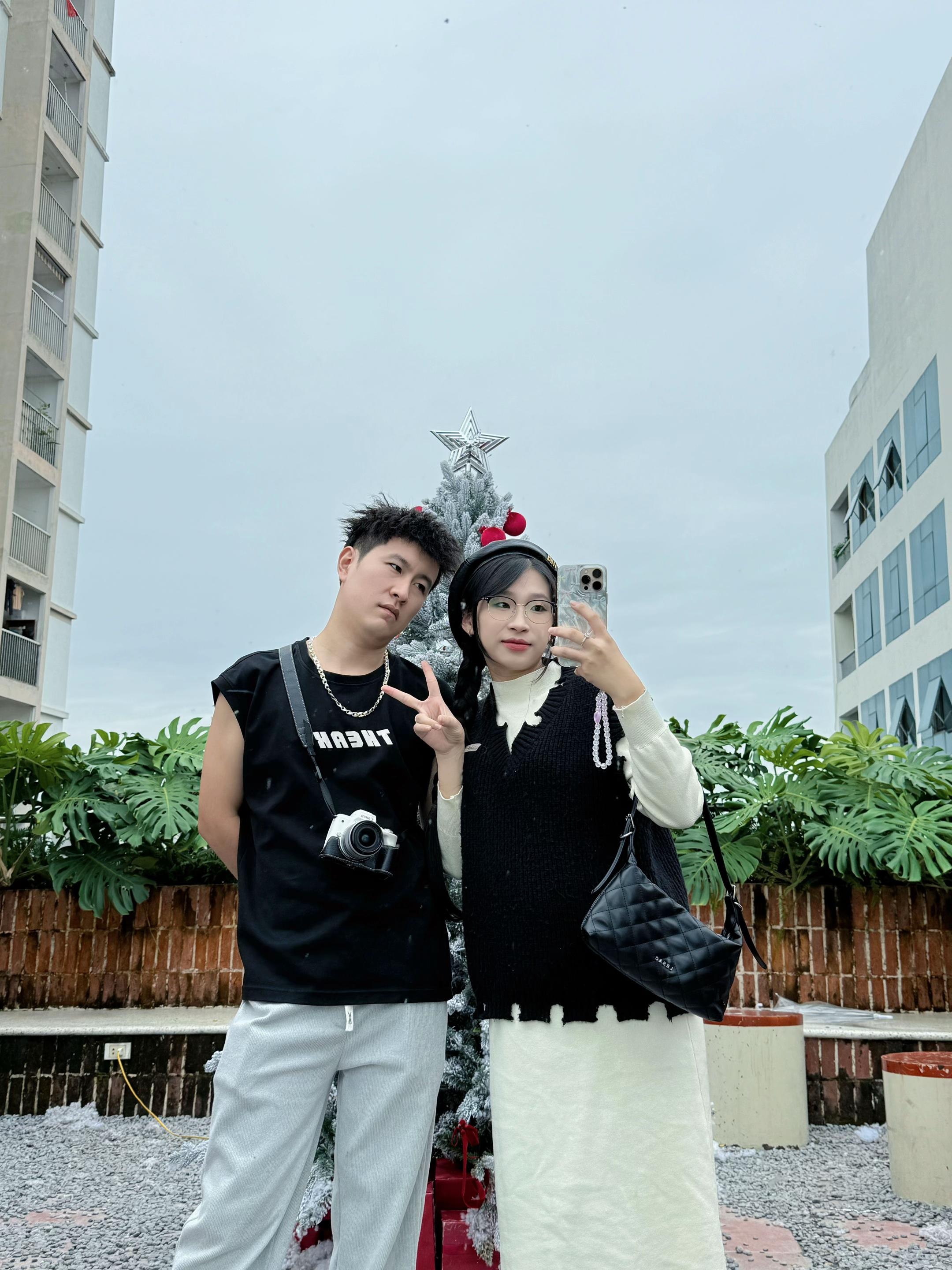 nhận tiền ra mắt ảnh 5 nhan tien ra mat anh 5