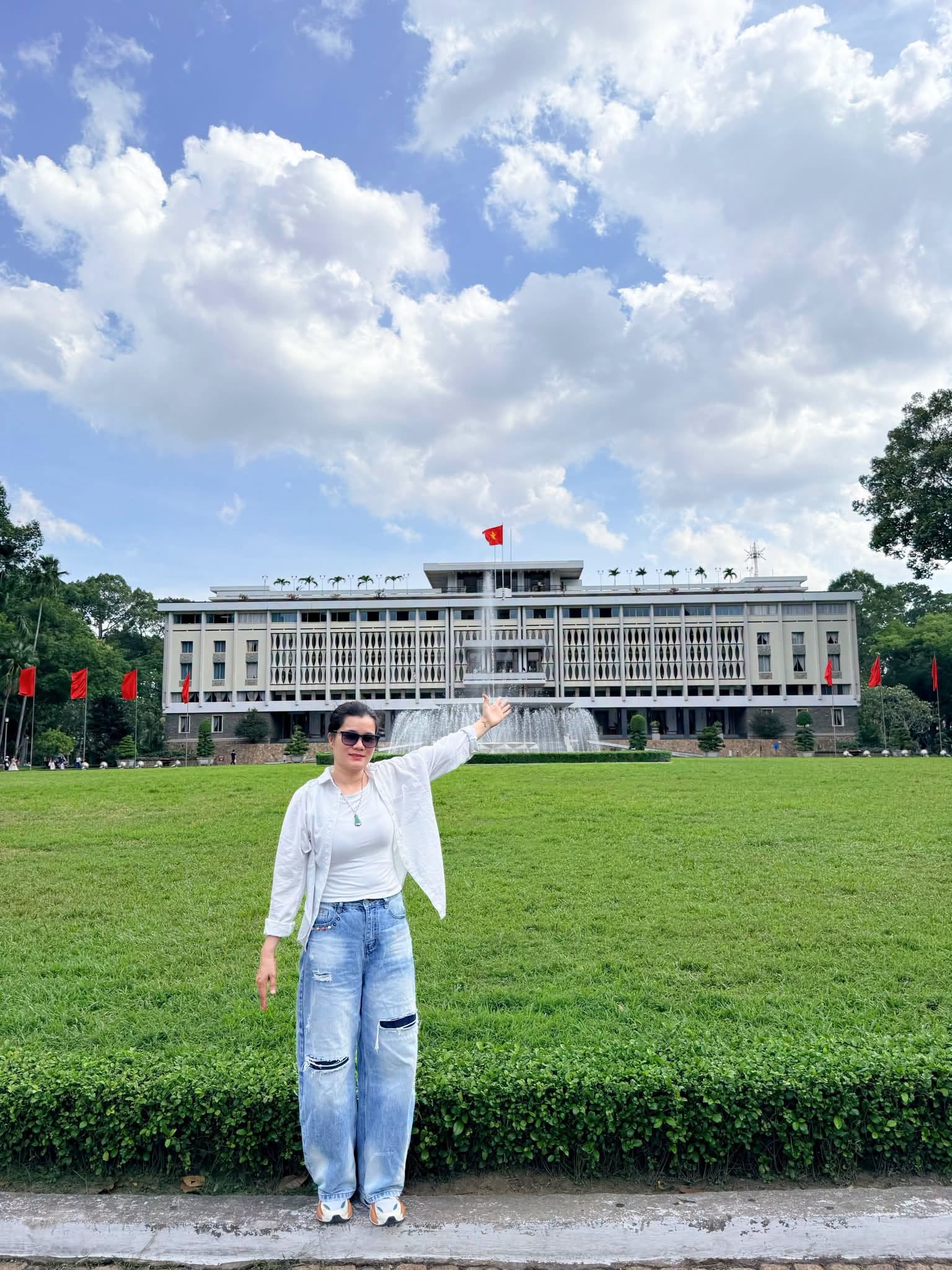 nữ t&agrave;i xế ảnh 3
