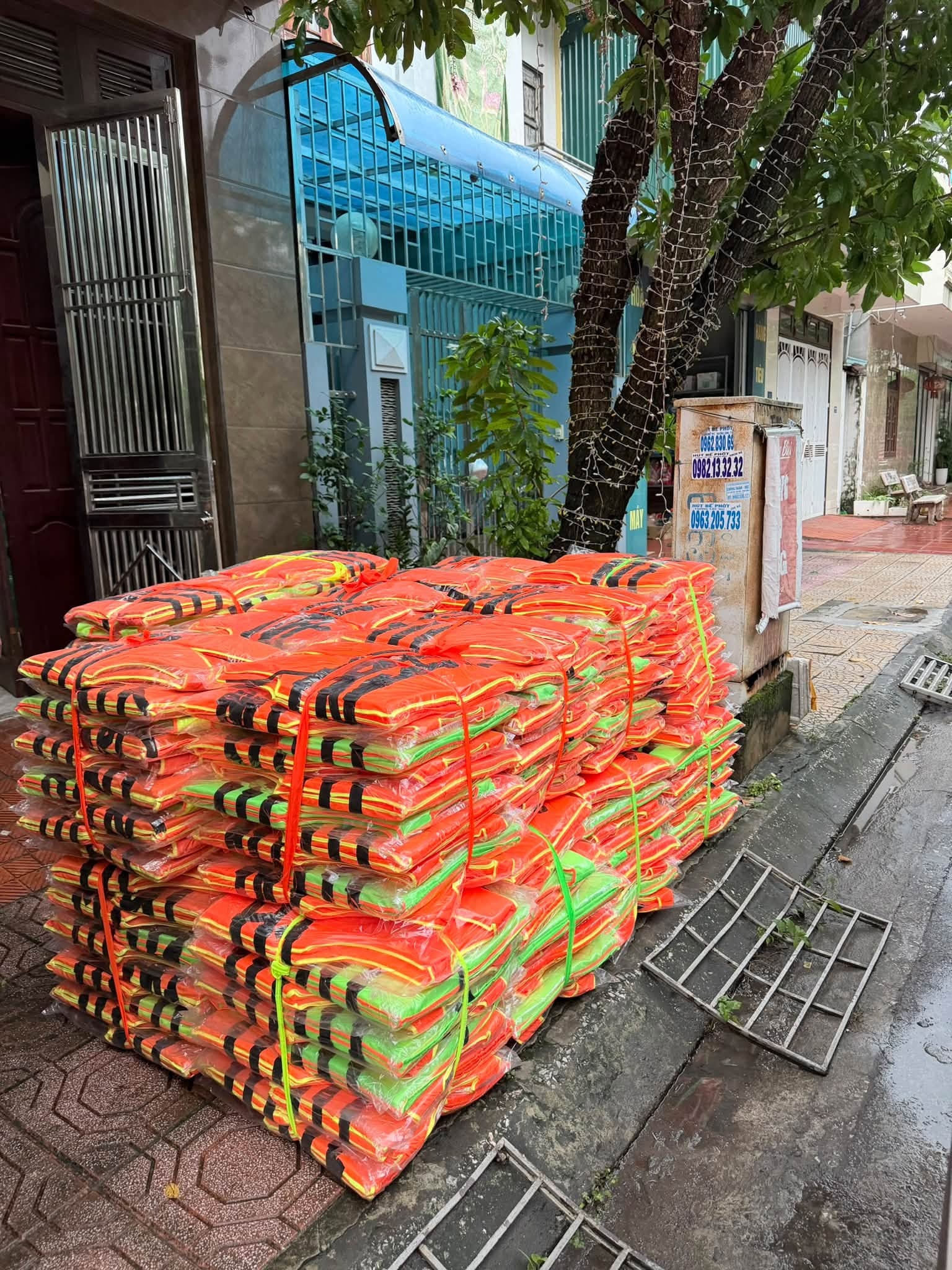 chiến sĩ hy sinh,  hy sinh cứu người,  200 &aacute;o phao,  Trần Văn T&ugrave;ng ảnh 1