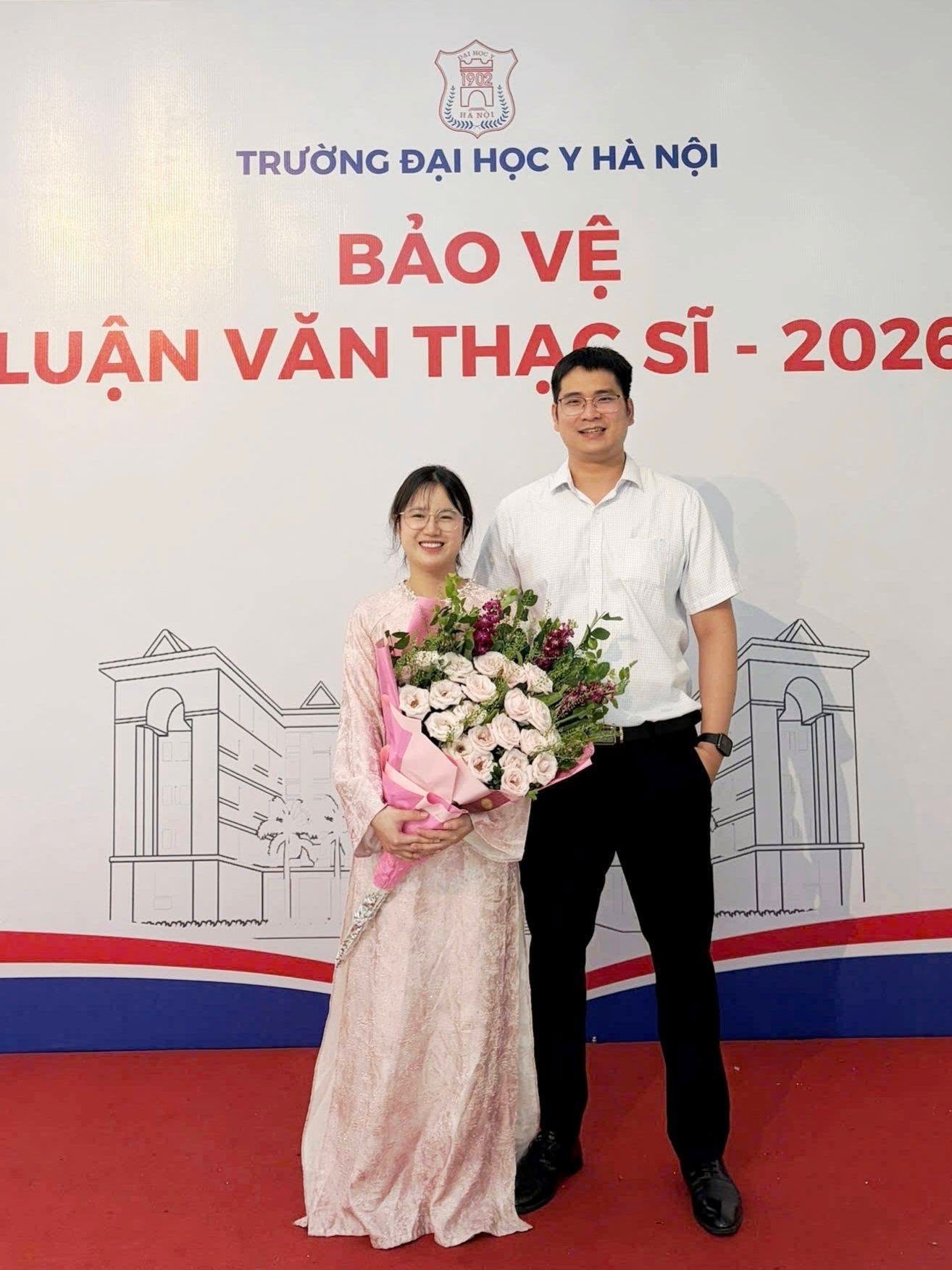 b&aacute;c sĩ nội tr&uacute; ảnh 2