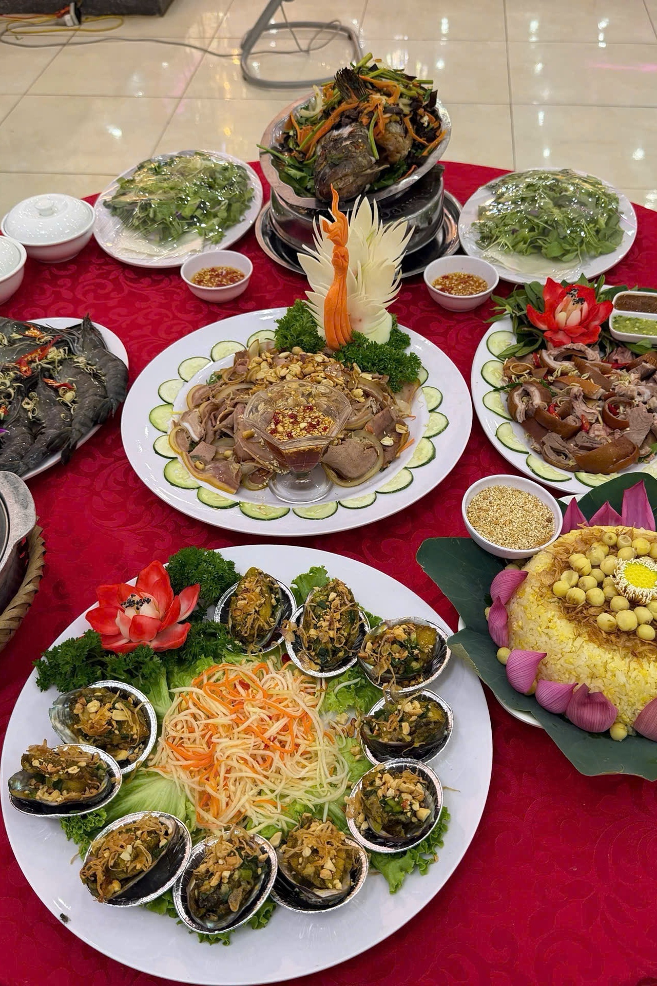 đ&aacute;m cưới ảnh 6