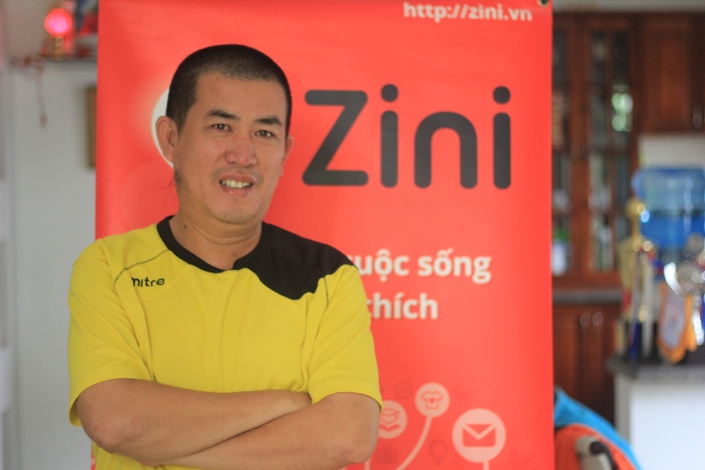 Nhat Cuong lam giam khao cuoc thi anh che hinh anh