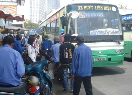 Trang bi wifi cho xe buyt o TP.HCM hinh anh